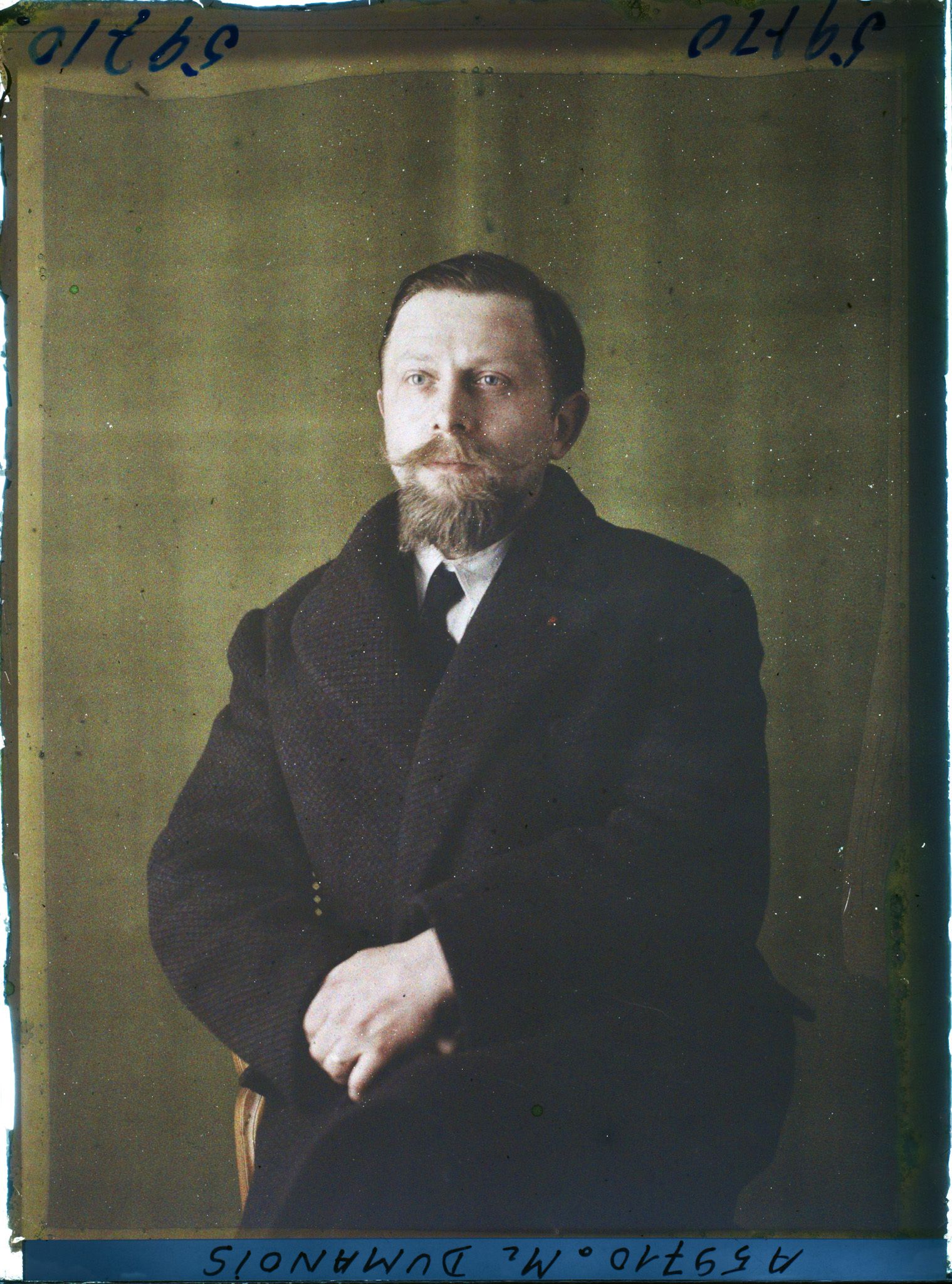 Image représentant https://musee-albert-kahn.s-museum.fr/home/NWQ2OTAwYzNmYjZlZTk1ZWQwODJmMjY4L2dlbmVyaWMtbm90aWNlLXRhYi9hdXRob3JpdHkvNjE3YTc5ZjVjZjhiODk2OGIzMzM3ZDIx/5d6900c3fb6ee95ed082f268/generic-notice-tab/authority/617a79ebcf8b8968b3336bf0 Monsieur Dumanois