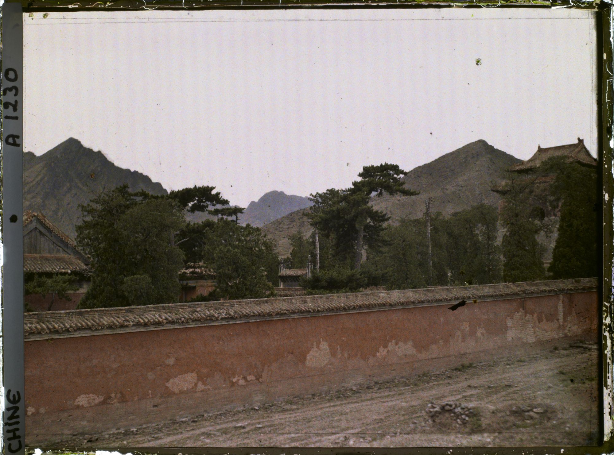 Image représentant Ming Shisanling (" Treize Tombeaux des Ming ")