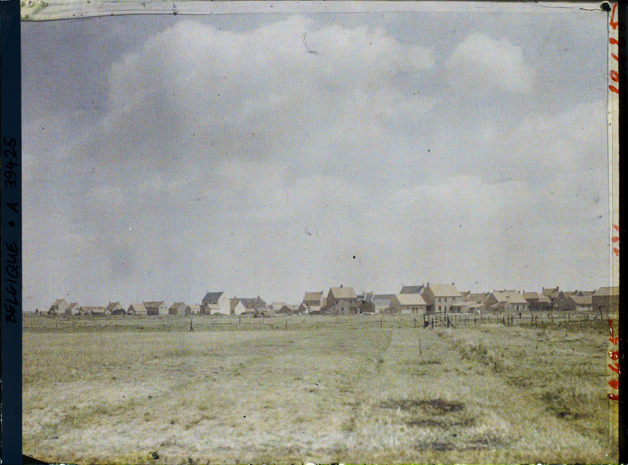 Image représentant Belgique, Poelcapelle, Vue générale du Village Sud Ouest