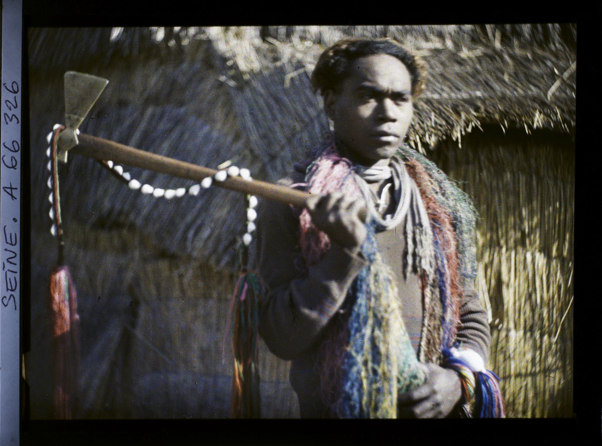 Image représentant L'Exposition Coloniale Internationale de 1931, un homme kanak