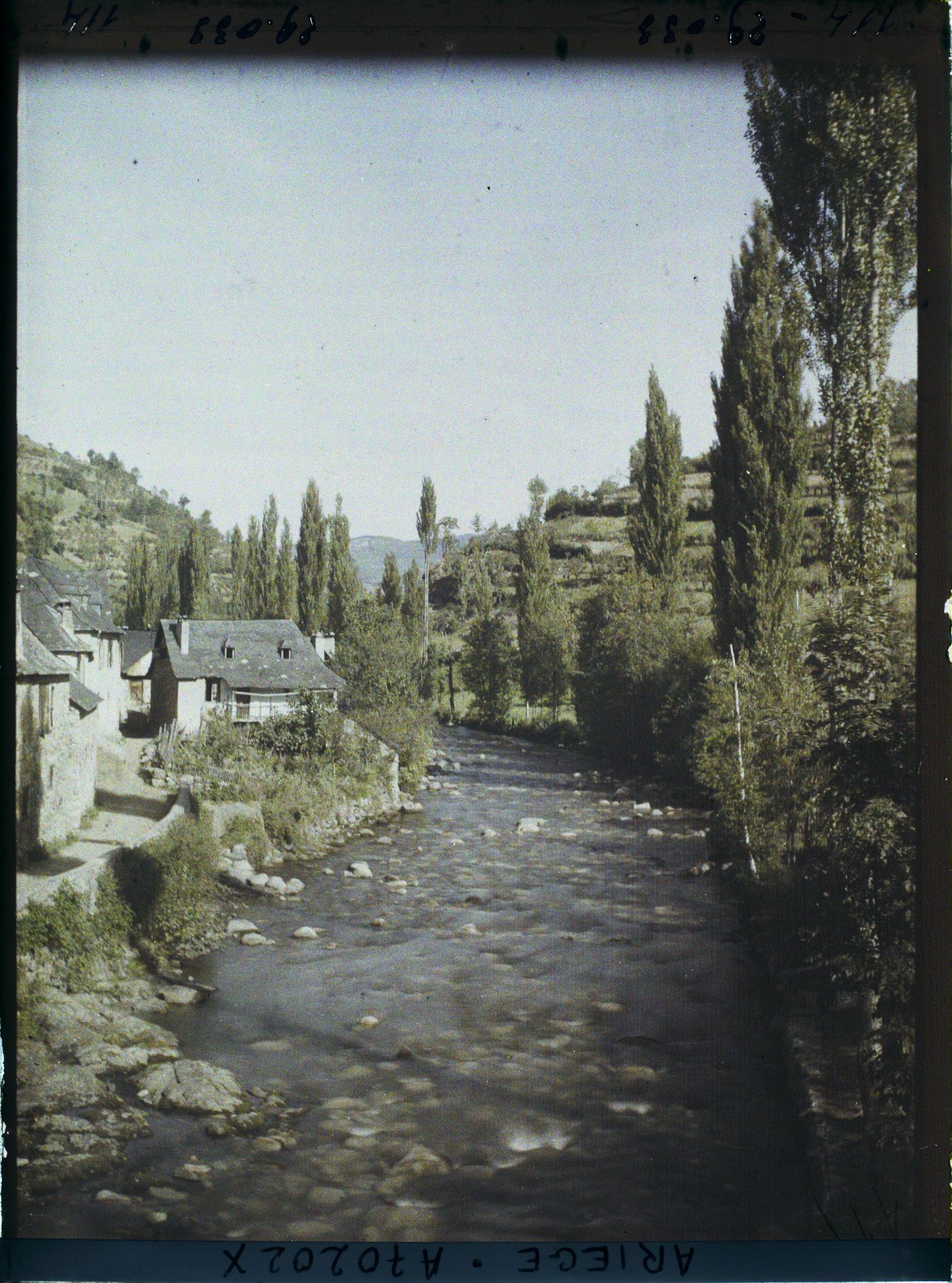Image représentant Le Lez vers l'aval à Ourjout