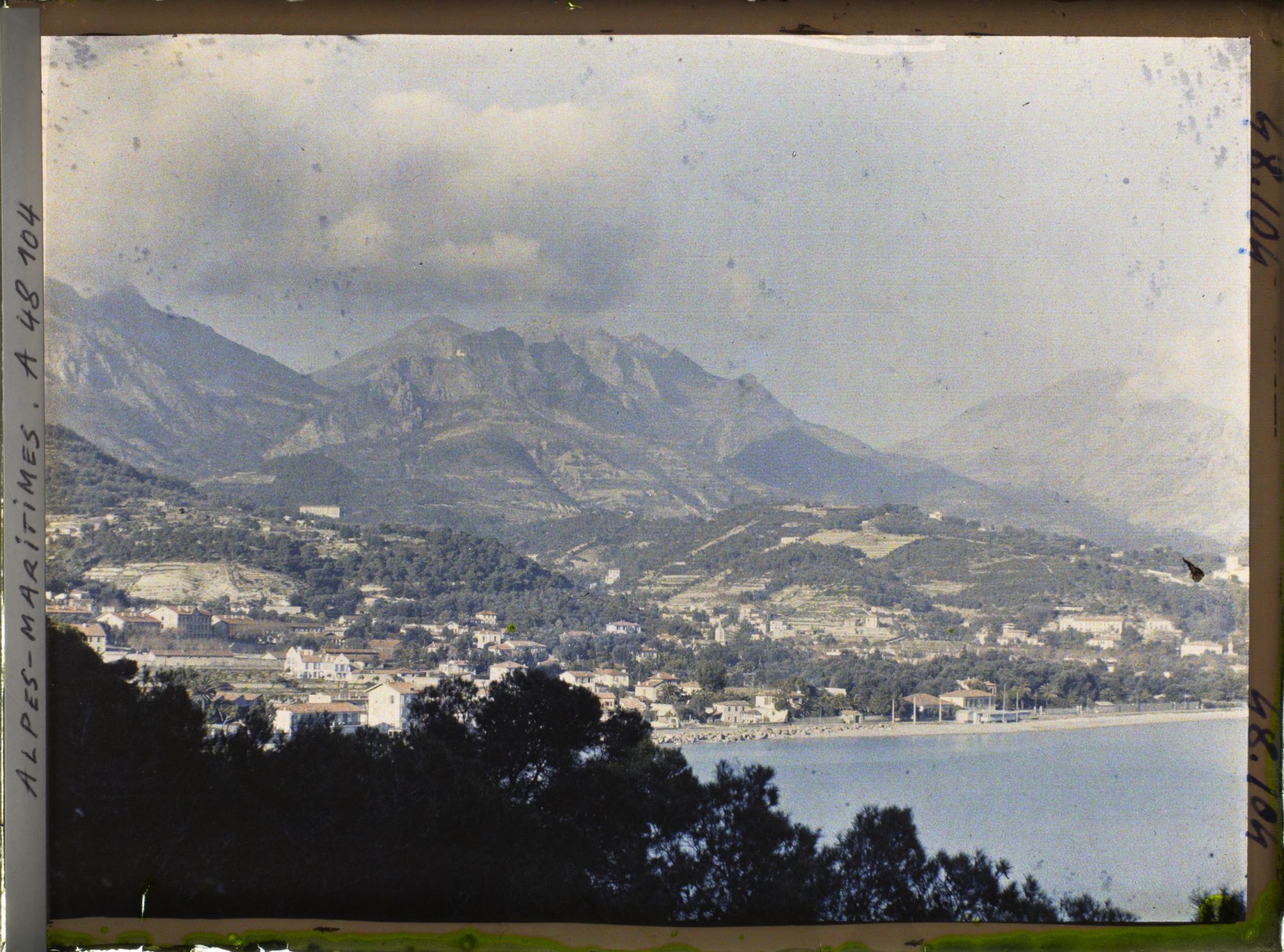 Image représentant Panorama du littoral menant à Menton