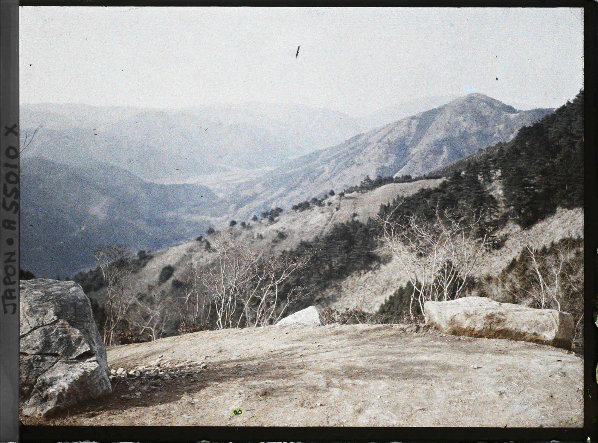 Image représentant Vue vers la vallée de Ohara et Yase depuis le mont Hiei