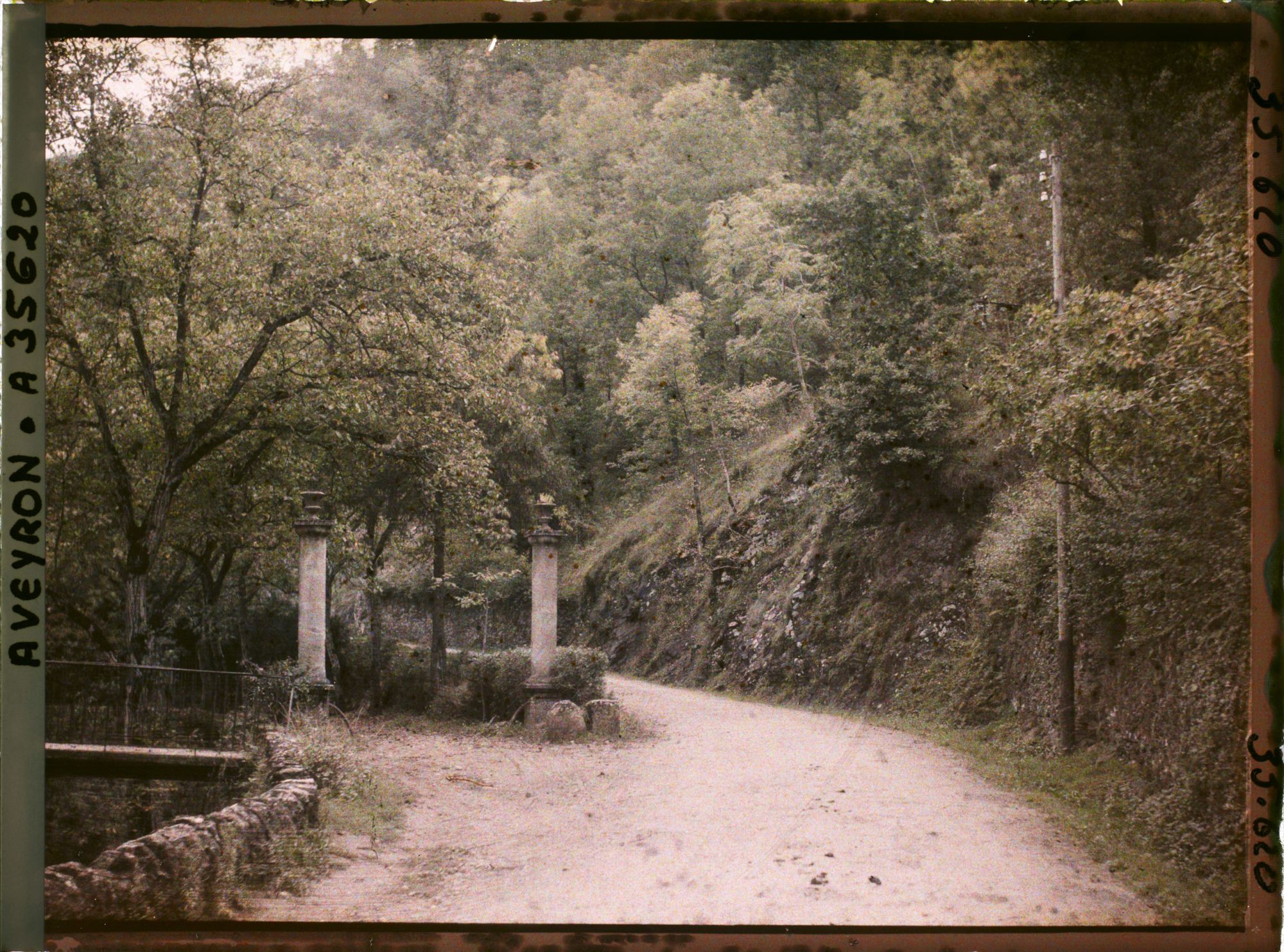 Image représentant La route en direction de Villefranche-de-Rouergue