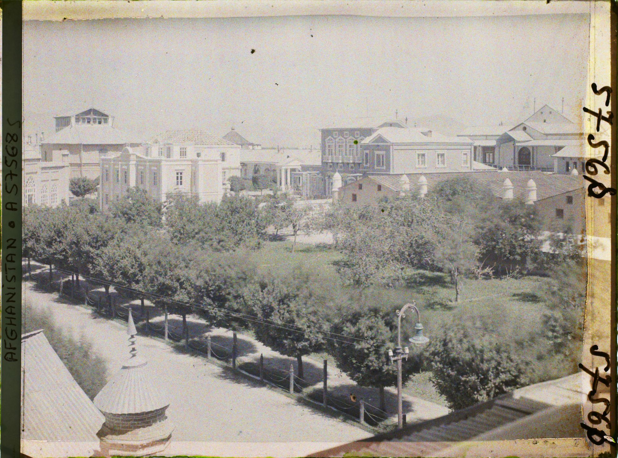 Image représentant Bâtiments royaux à l'intérieur de l'Arg (citadelle abritant le Palais royal)