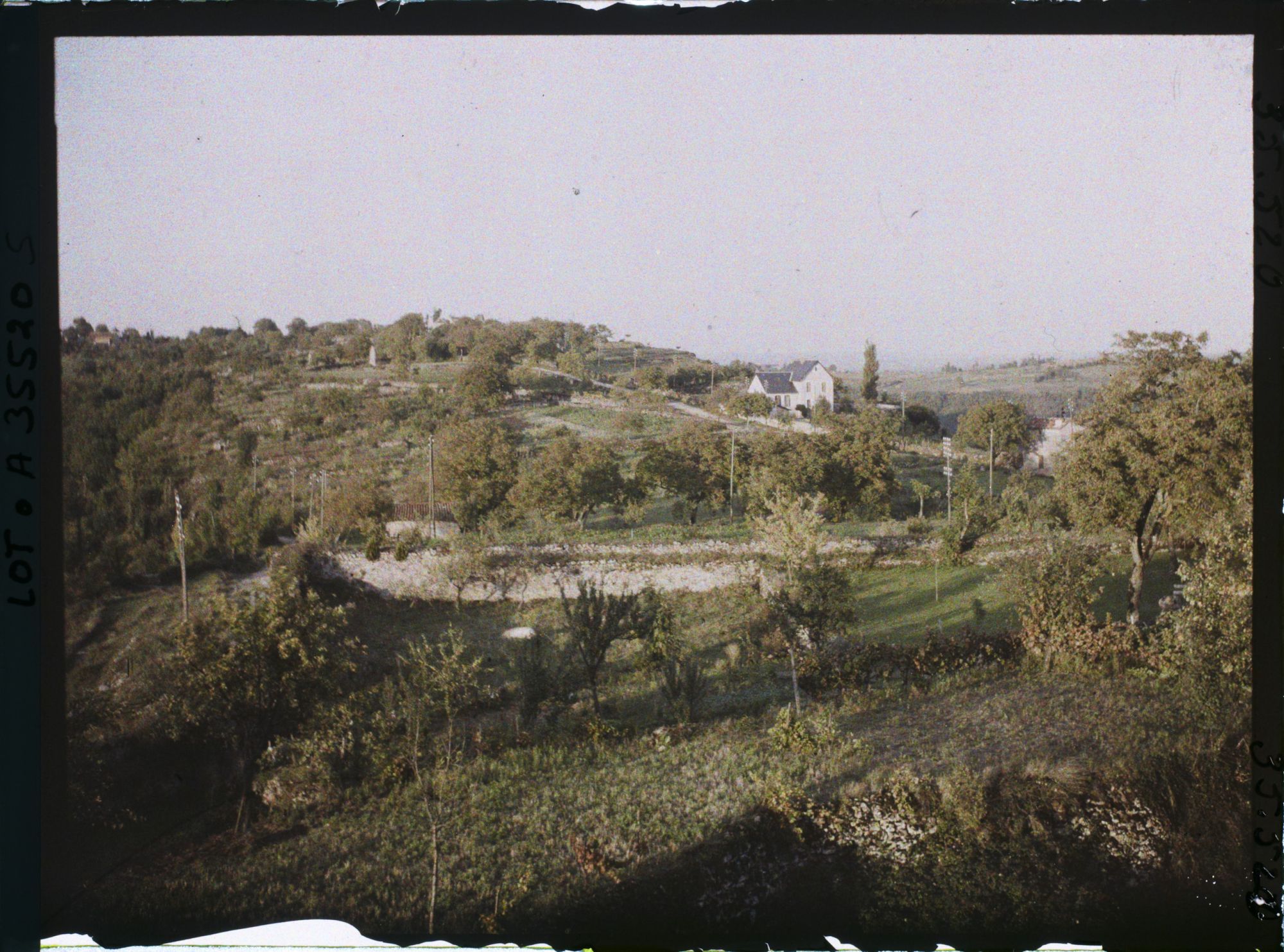 Image représentant France, Capdenac (Lot), Abords de Capdenac au soleil couchant coté est