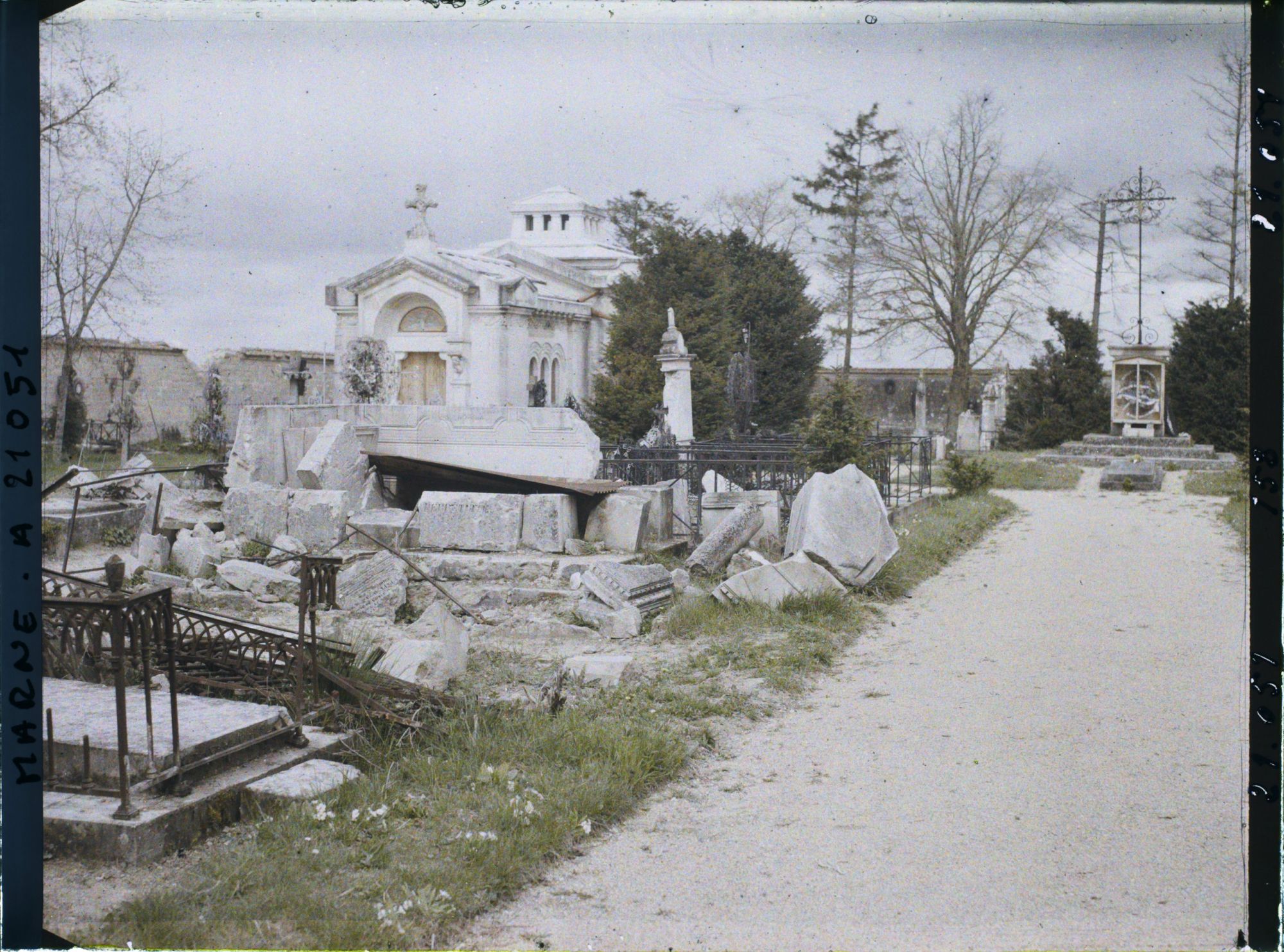 Image représentant France, Bourgogne, Cimetière Civil