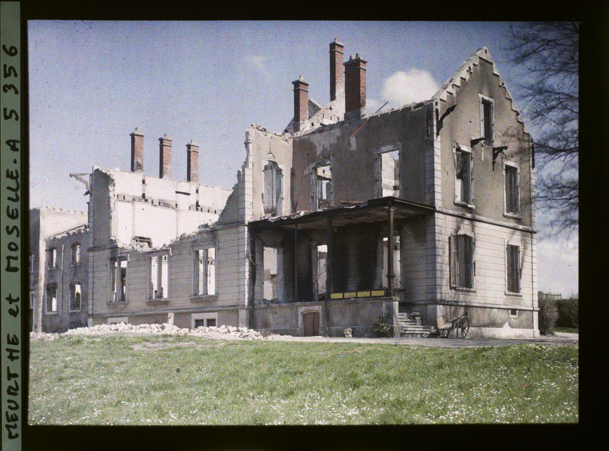 Image représentant France, Crévic, Le Chau du Général Lyautey (face Jardin)