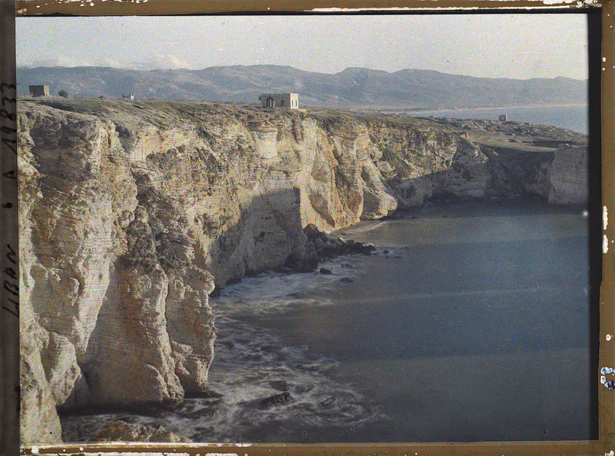 Image représentant La côte au sud de l'agglomération