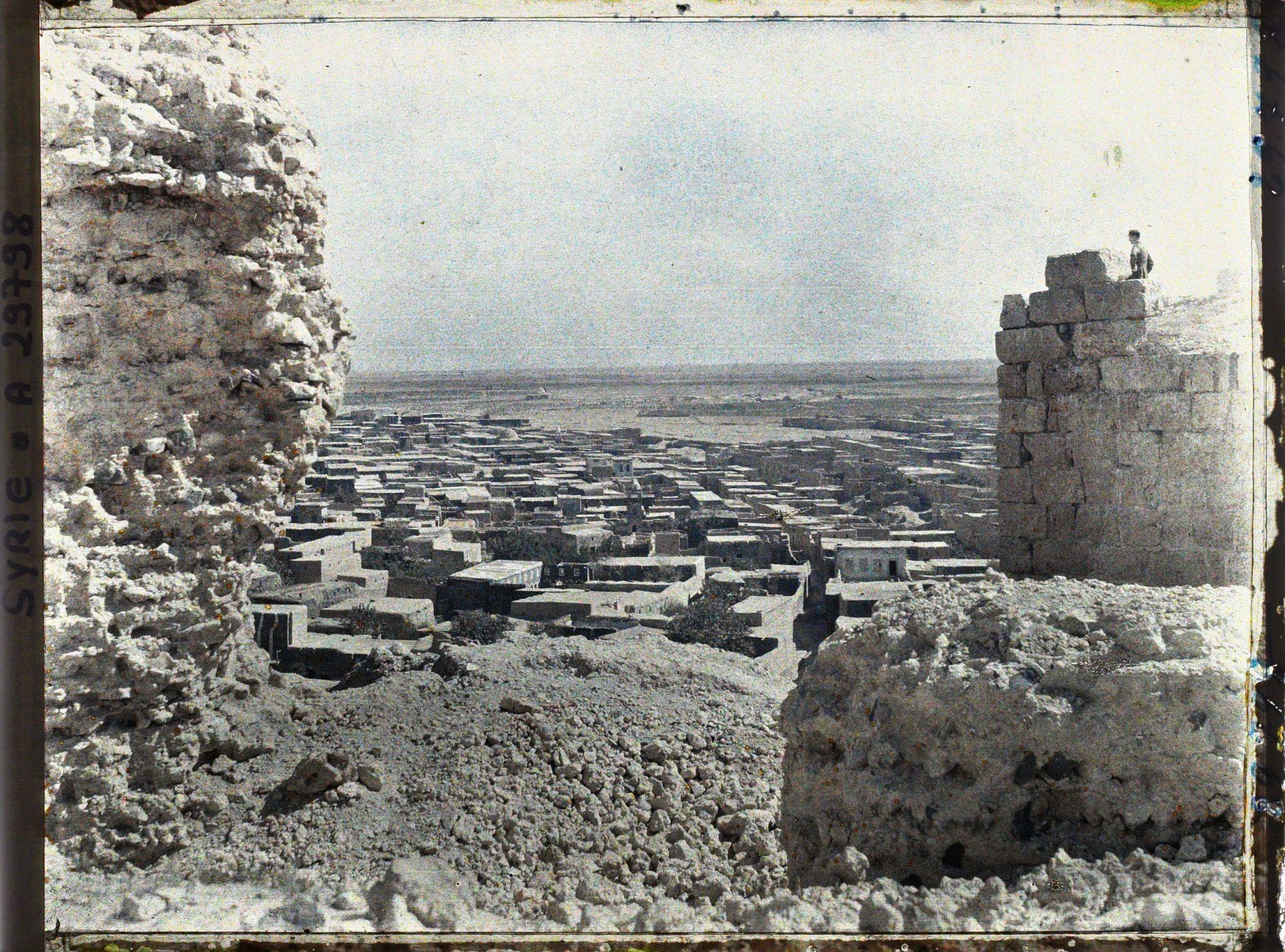 Image représentant La ville vue des ruines de la citadelle