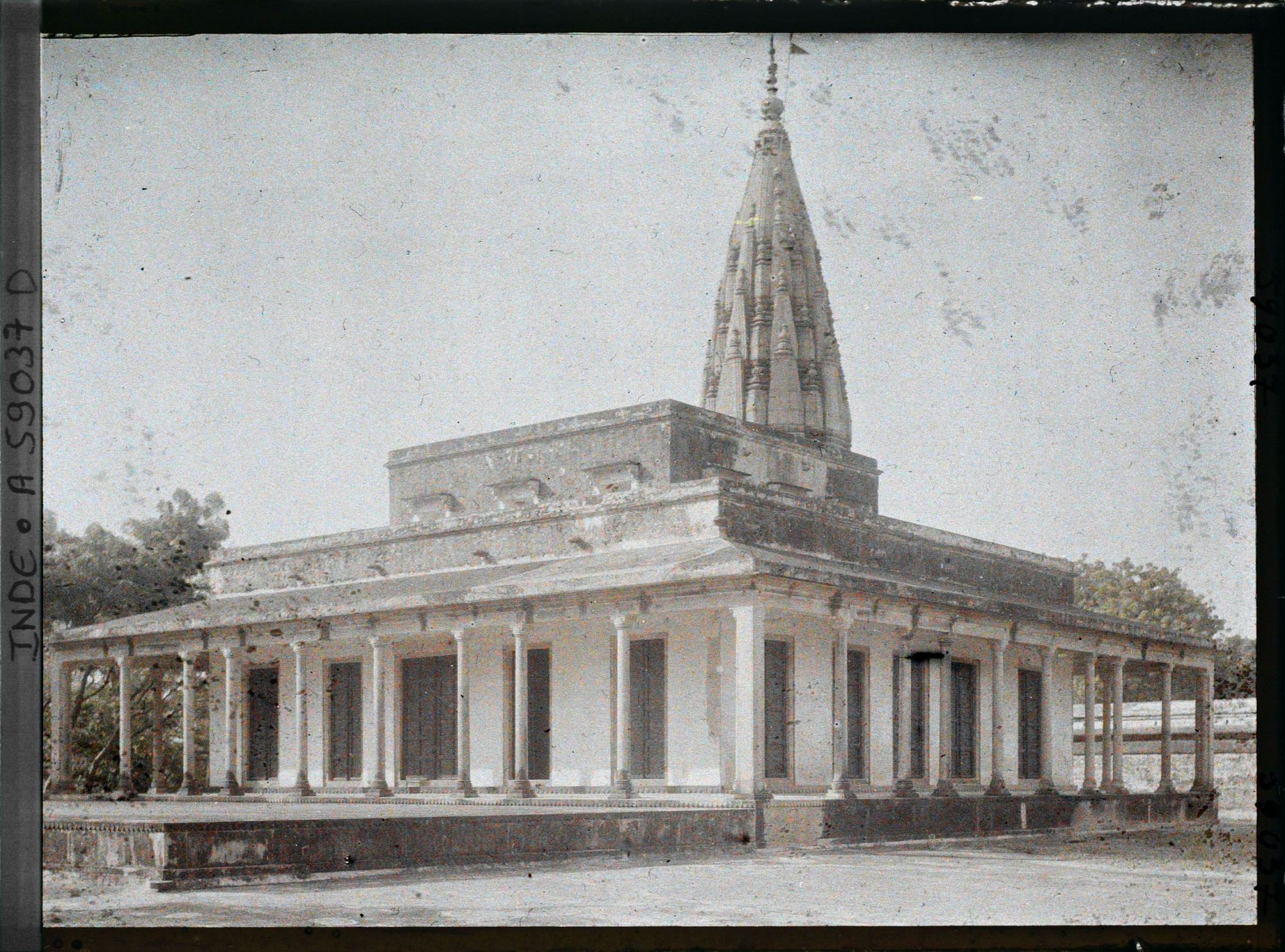 Image représentant Petit temple