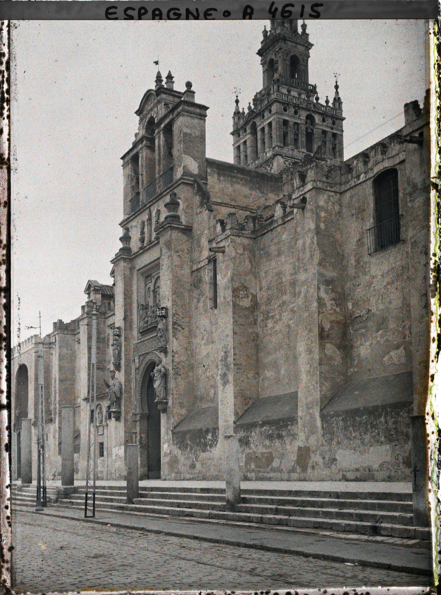 Image représentant Puerta del Perdon de la cathédrale