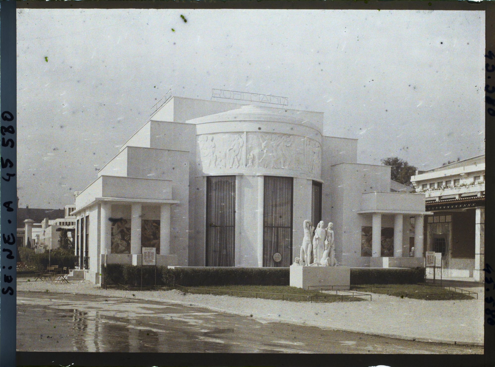 Image représentant L'Exposition des arts décoratifs, Le Pavillon de Rulhmann, dit du Collectionneur