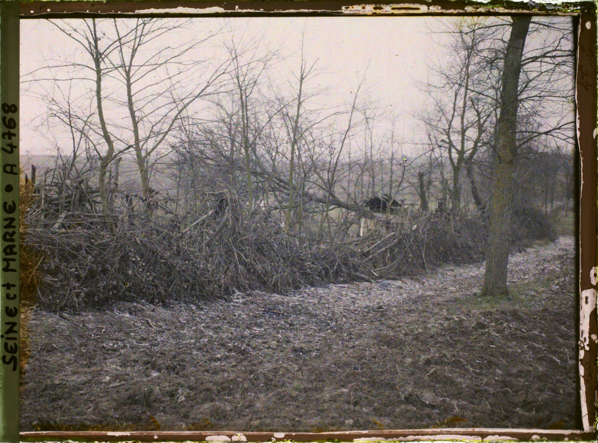Image représentant France, Entre Meaux et Vareddes, à la Cote 127, emplact des Batteries allemandes qui tiraient sur la Cathédrale de Meaux
