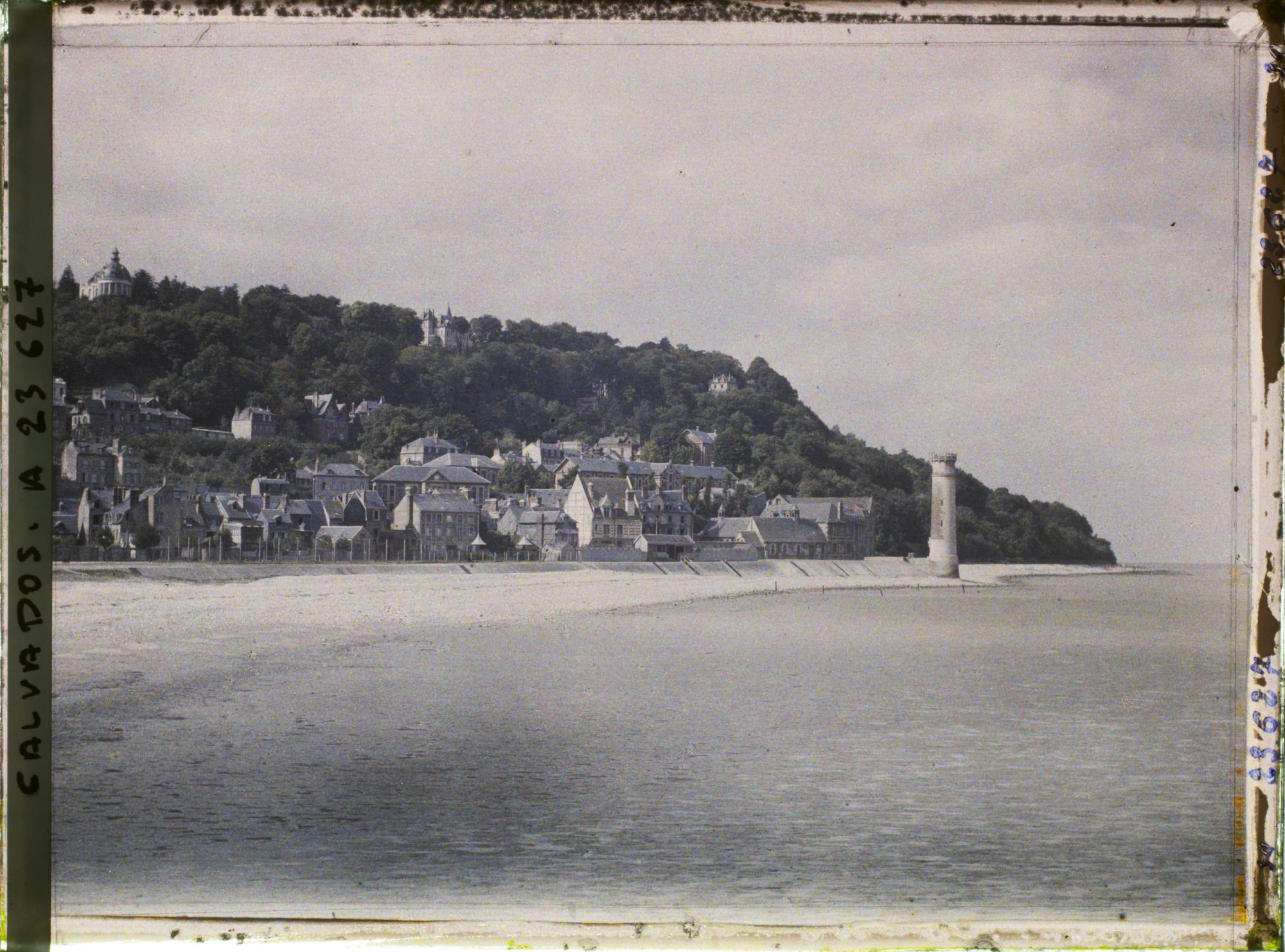 Image représentant Le mont Joli vu de la jetée