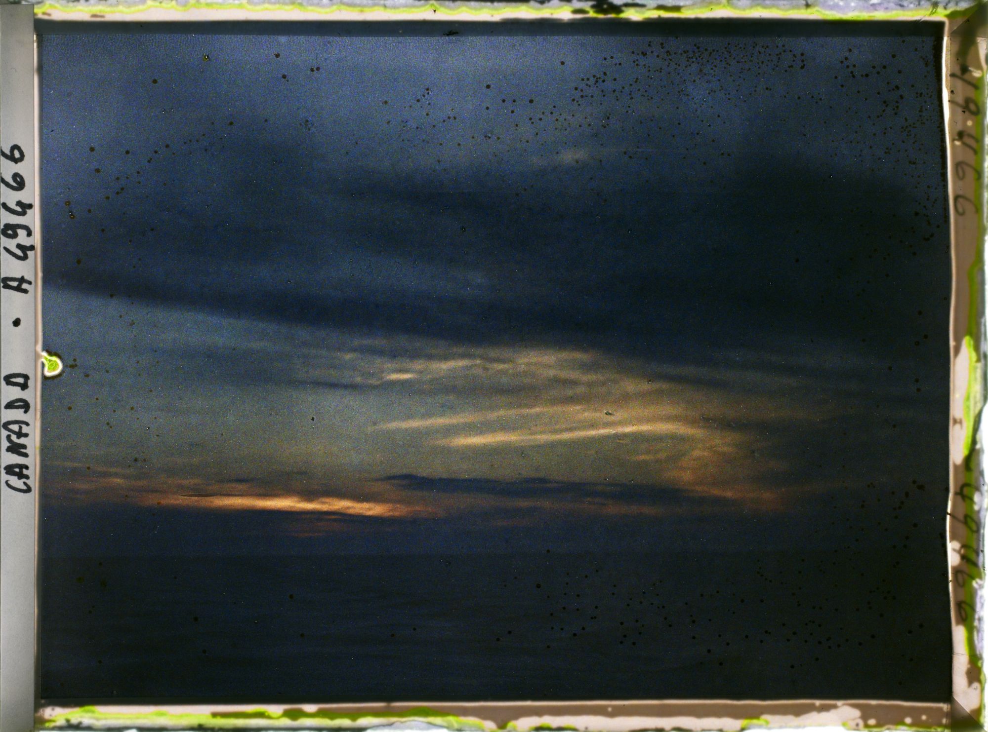 Image représentant Coucher de soleil sur les côtes de Terre-Neuve