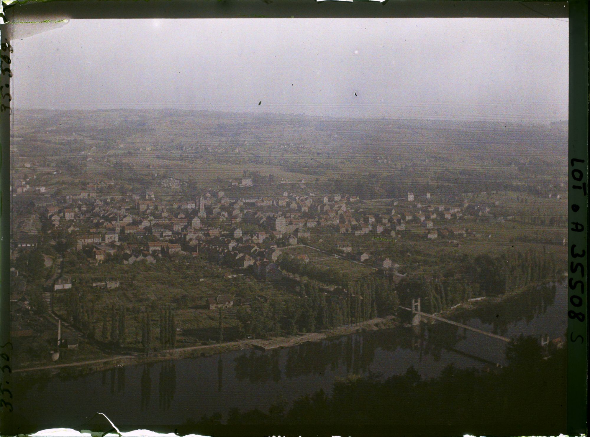Image représentant France, Capdenac (Lot), Capdenac ville vue le soir de Capdenac le haut