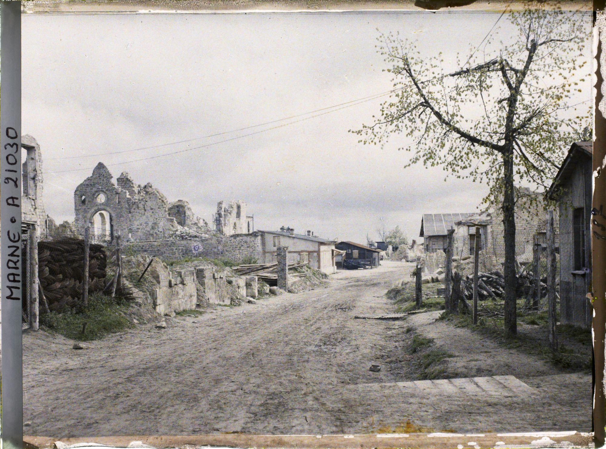 Image représentant France, Brimont, Entrée du Village