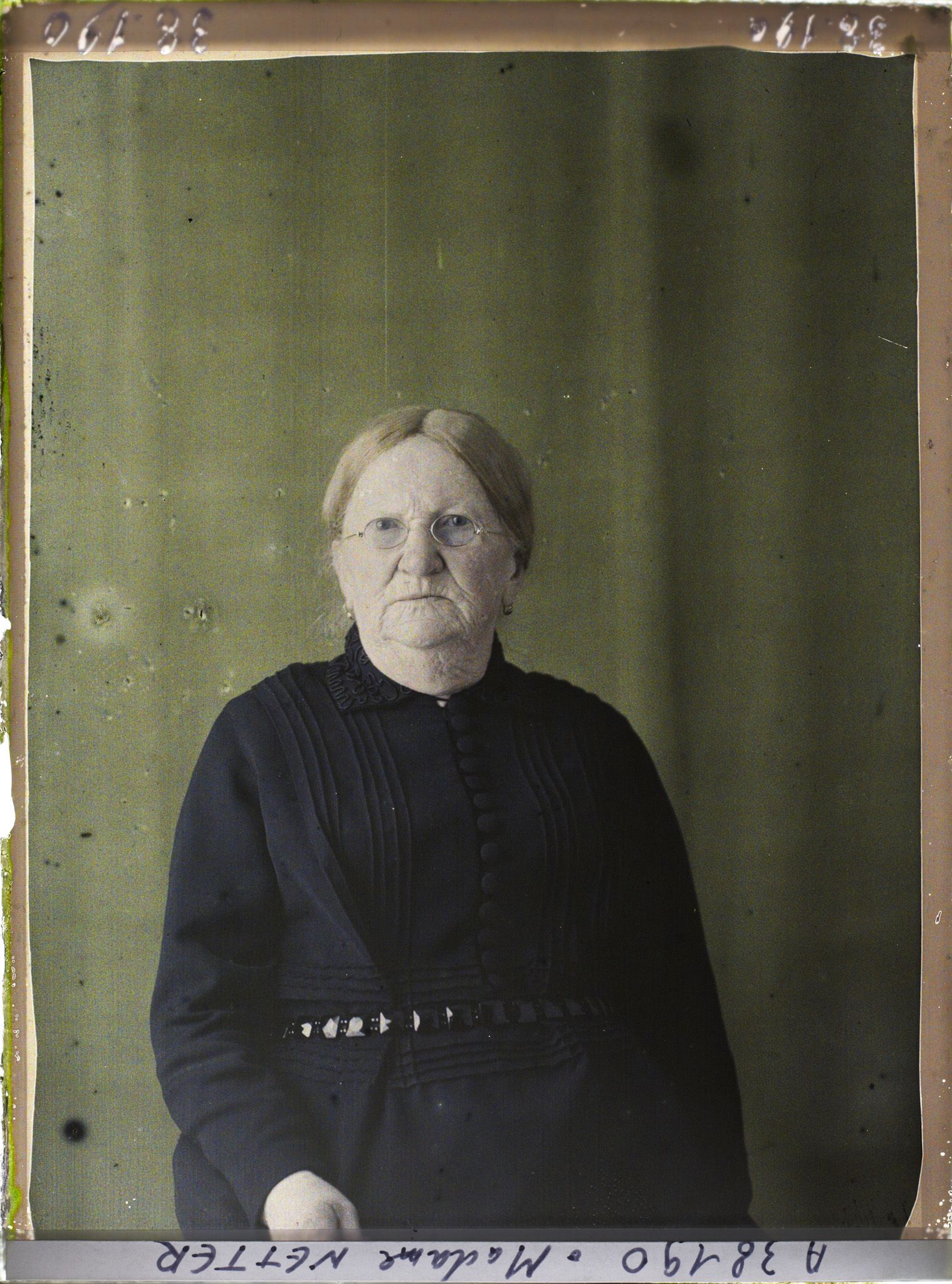 Image représentant https://musee-albert-kahn.s-museum.fr/home/NWQ2OTAwYzNmYjZlZTk1ZWQwODJmMjY4L2dlbmVyaWMtbm90aWNlLXRhYi9hdXRob3JpdHkvNjE3YTc5ZjVjZjhiODk2OGIzMzM3ZDIx/5d6900c3fb6ee95ed082f268/generic-notice-tab/authority/617a79ebcf8b8968b33374b4 Madame Antoinette Netter