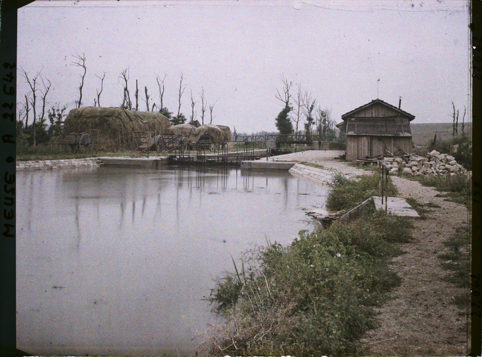 Image représentant France, Samogneux, L'Ecluse du Canal de l'Est à Samogneux