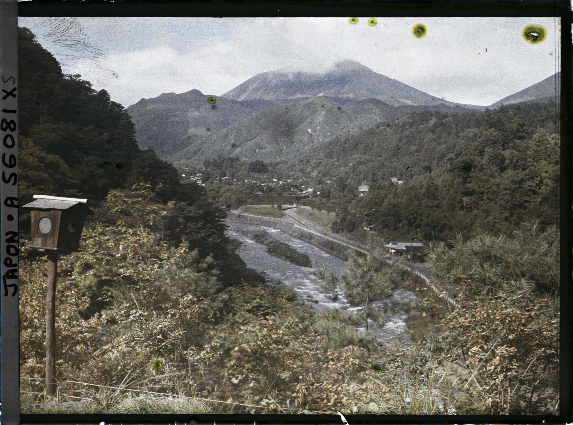 Image représentant Vallée de la Daiyagawa et mont Nantai