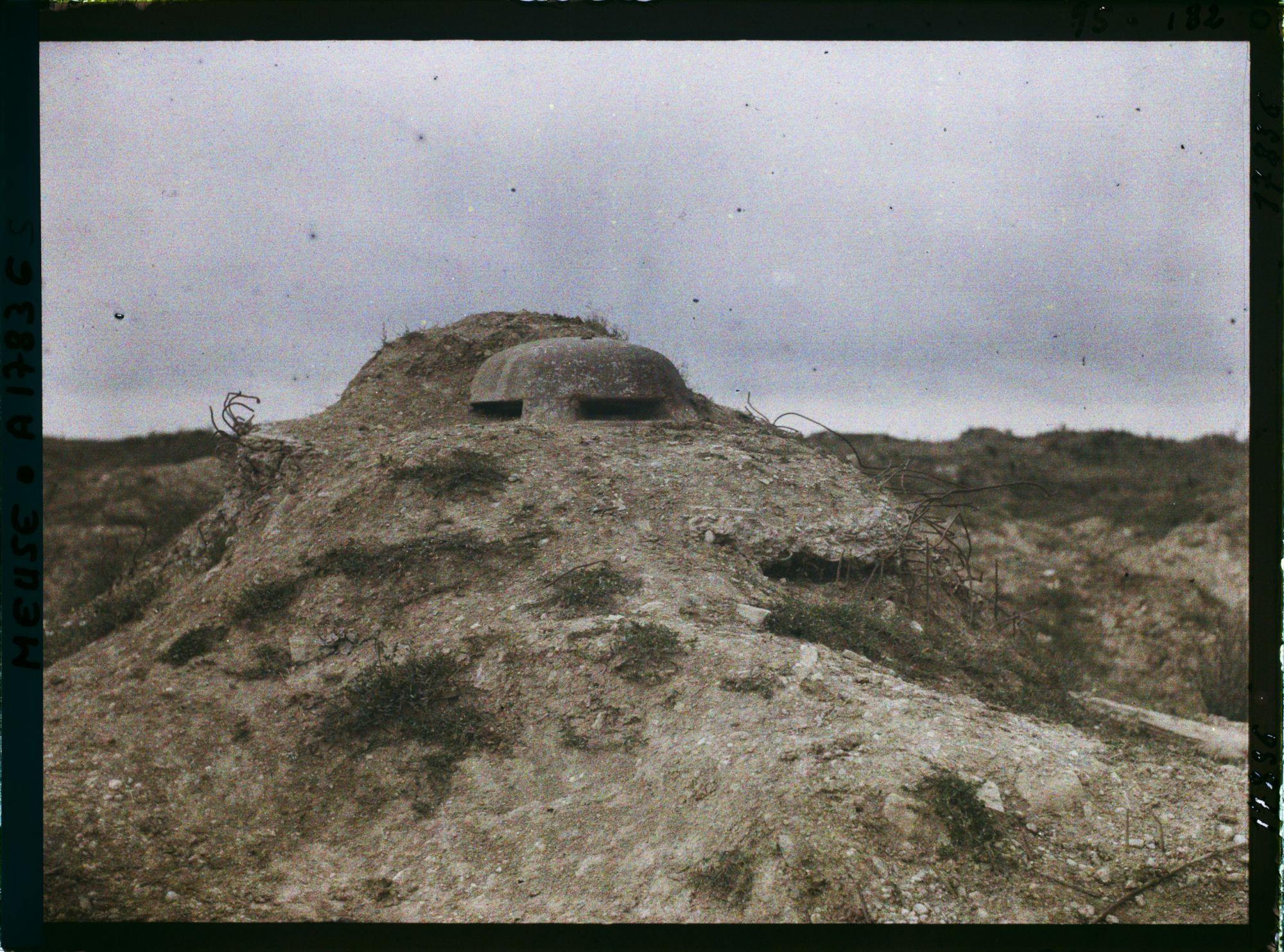 Image représentant France, Fort de Douaumont, Au fort de Douaumont, un poste d'observation