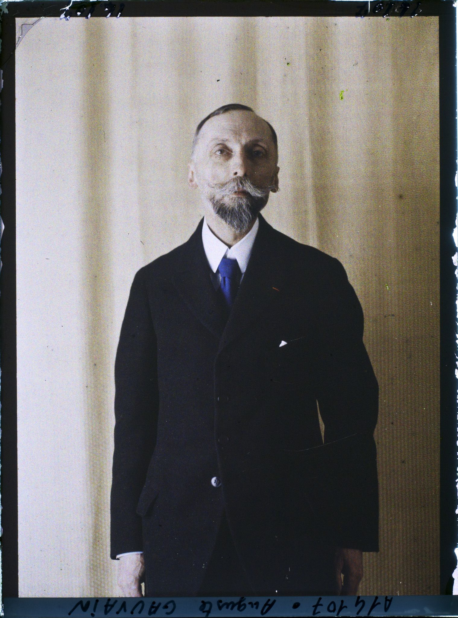 Image représentant Monsieur  https://musee-albert-kahn.s-museum.fr/home/NWQ2OTAwYzNmYjZlZTk1ZWQwODJmMjY4L2dlbmVyaWMtbm90aWNlLXRhYi9hdXRob3JpdHkvNjE3YTc5ZjVjZjhiODk2OGIzMzM3ZDIx/5d6900c3fb6ee95ed082f268/generic-notice-tab/authority/617a79ebcf8b8968b3336d8c Auguste Gauvain