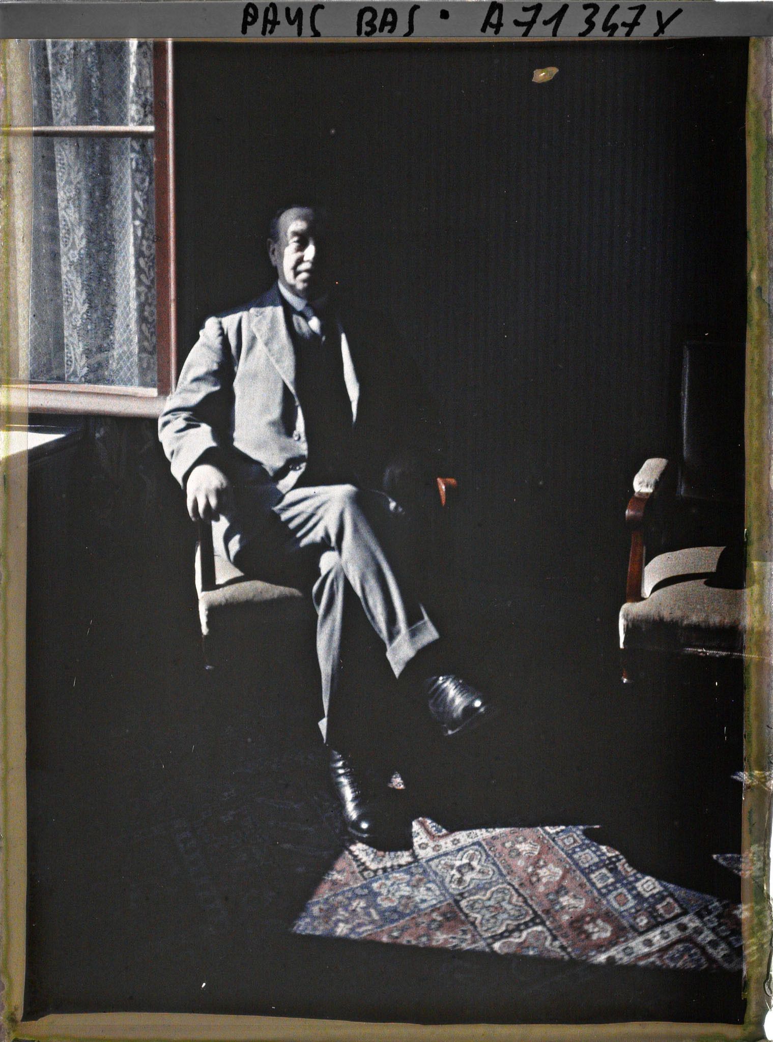 Image représentant M. Henderson