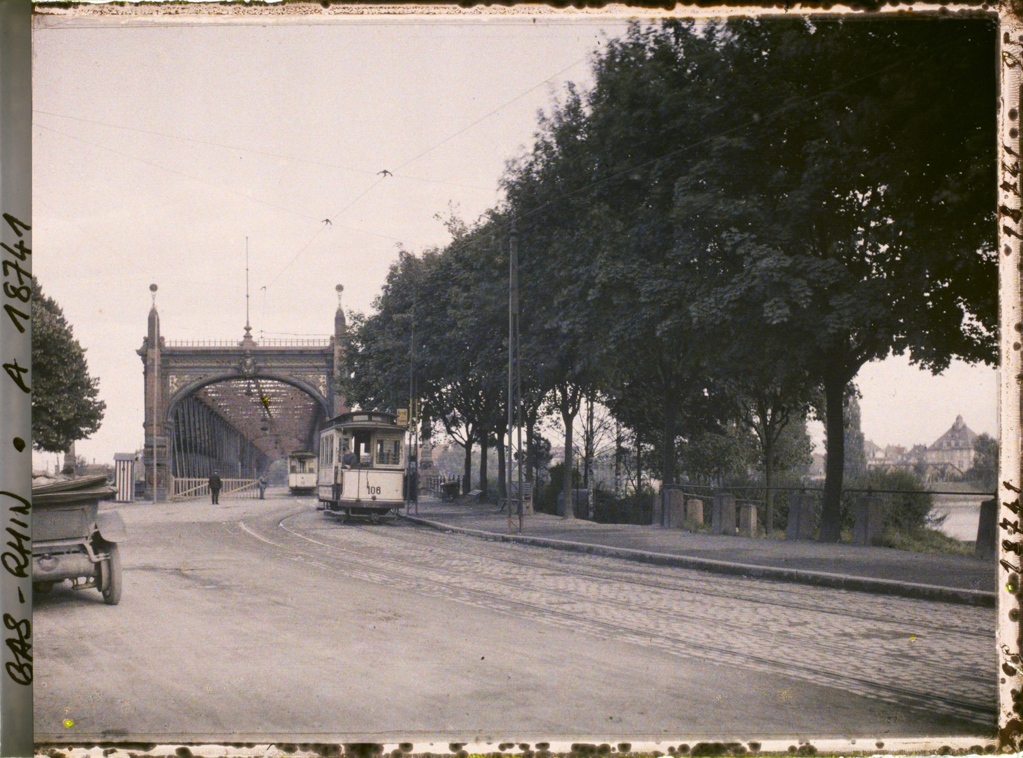 Image représentant Pont de Kehl, L'enfilade intérieure du Pont