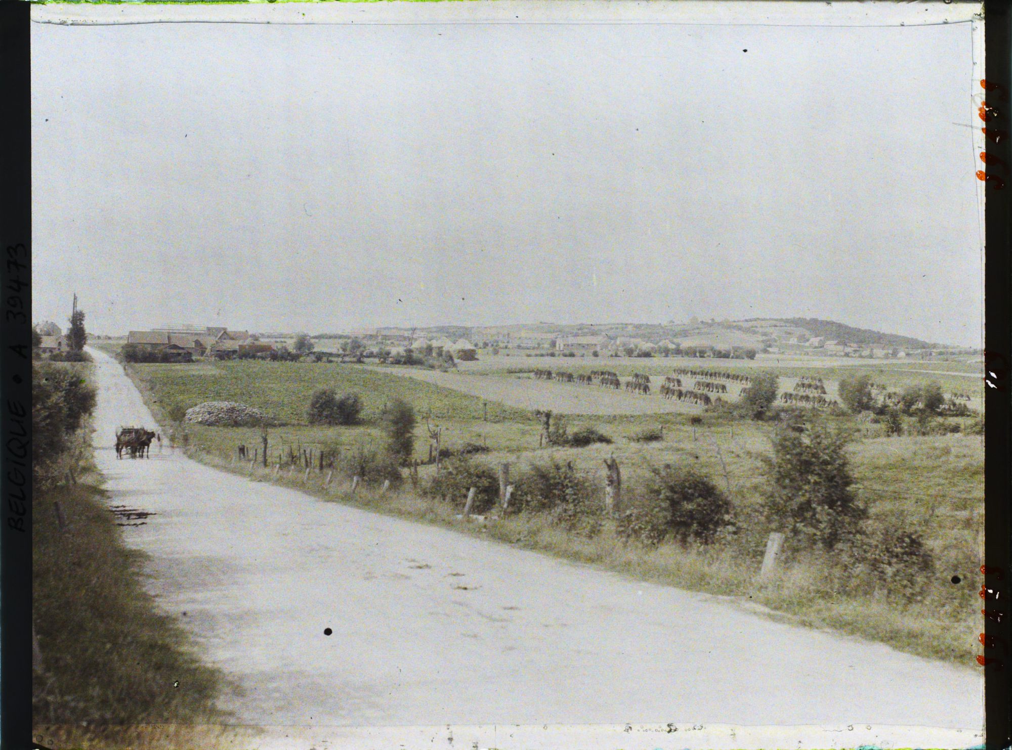 Image représentant Belgique, Locre, Vue Générale de Locre et Mont Rouge