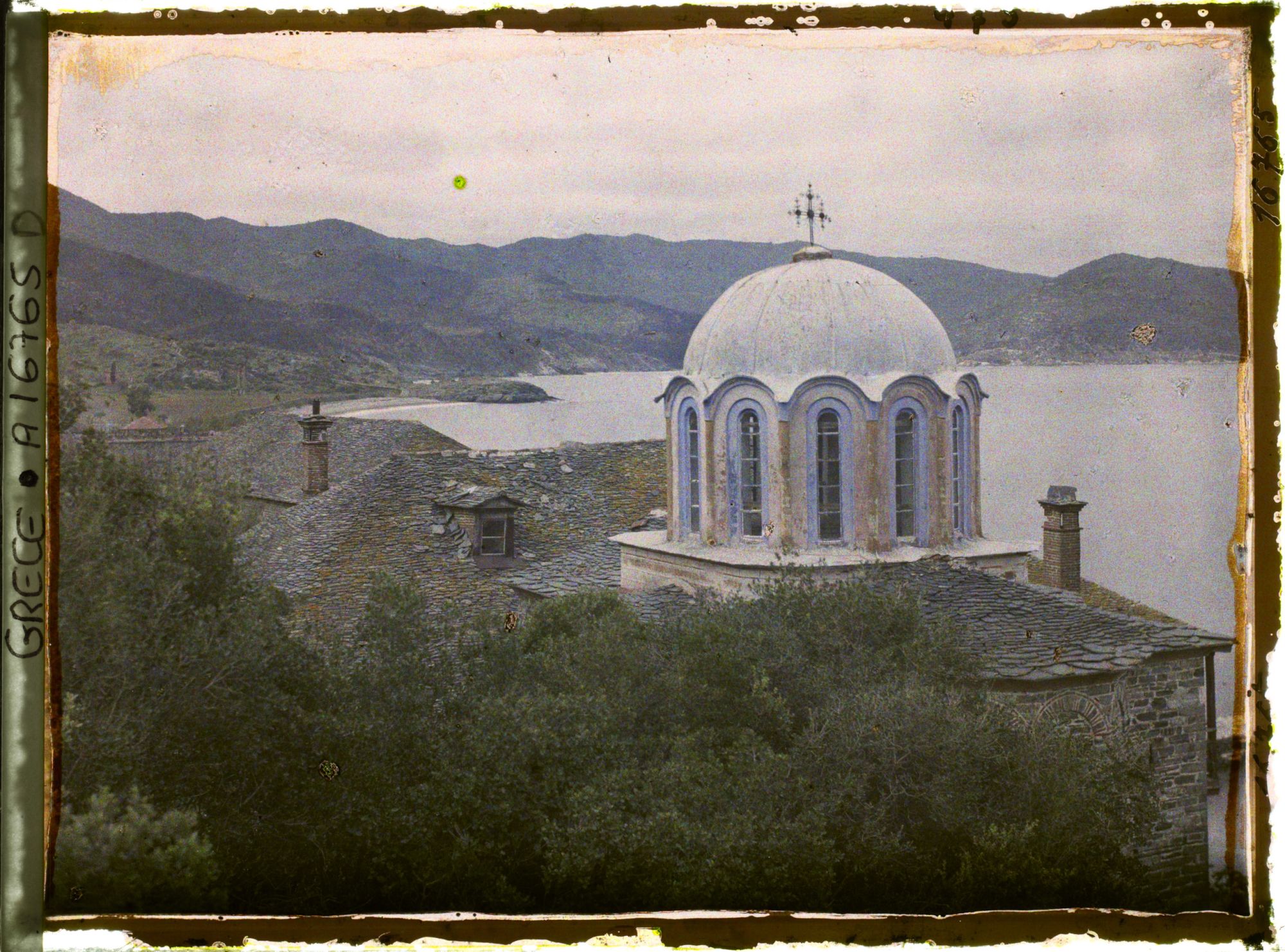 Image représentant Mont Athos, Vatopédi, La Chapelle de l'Arsenal et le Golfe de Vatopédi