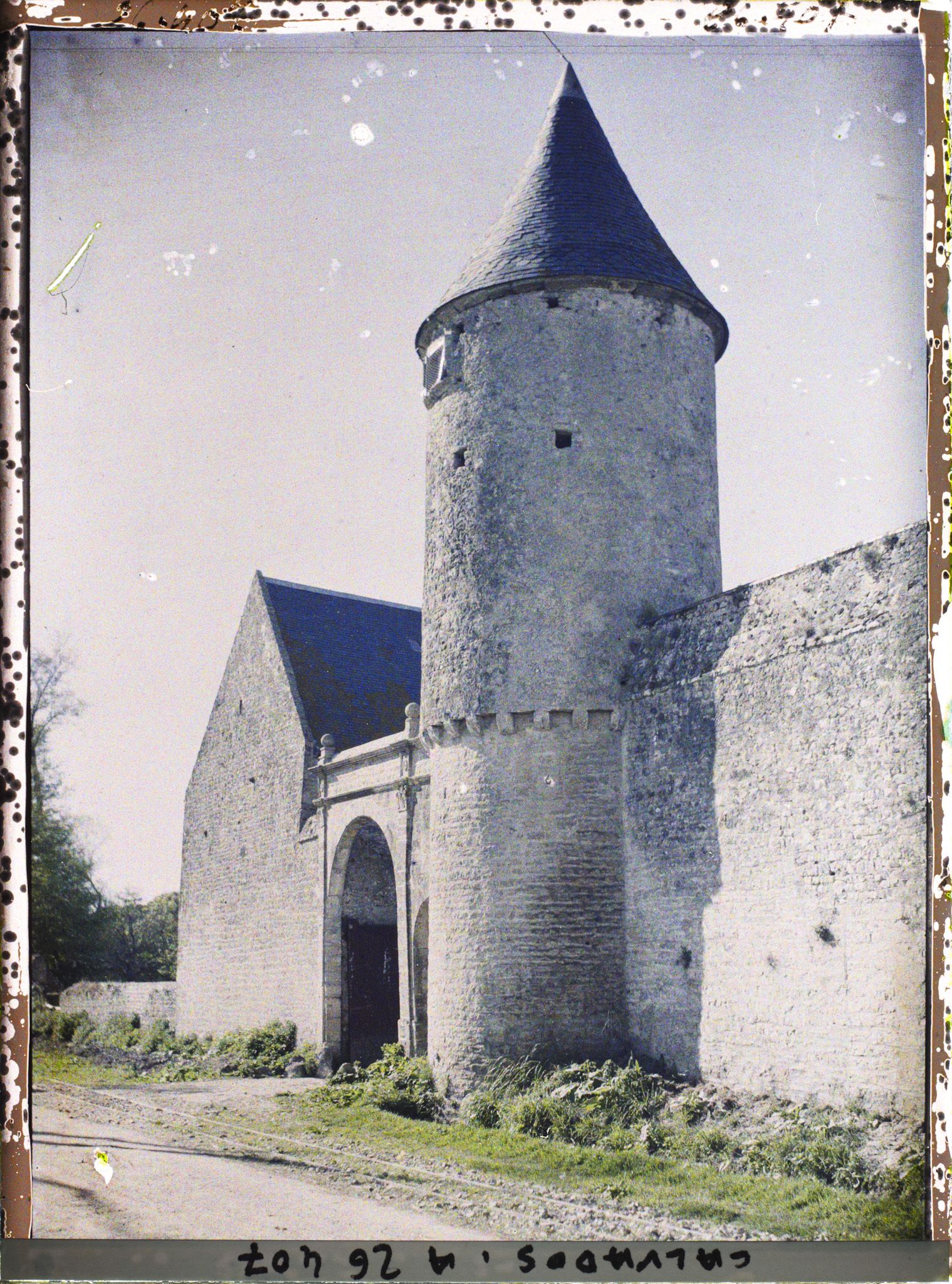 Image représentant La tour vue de la route