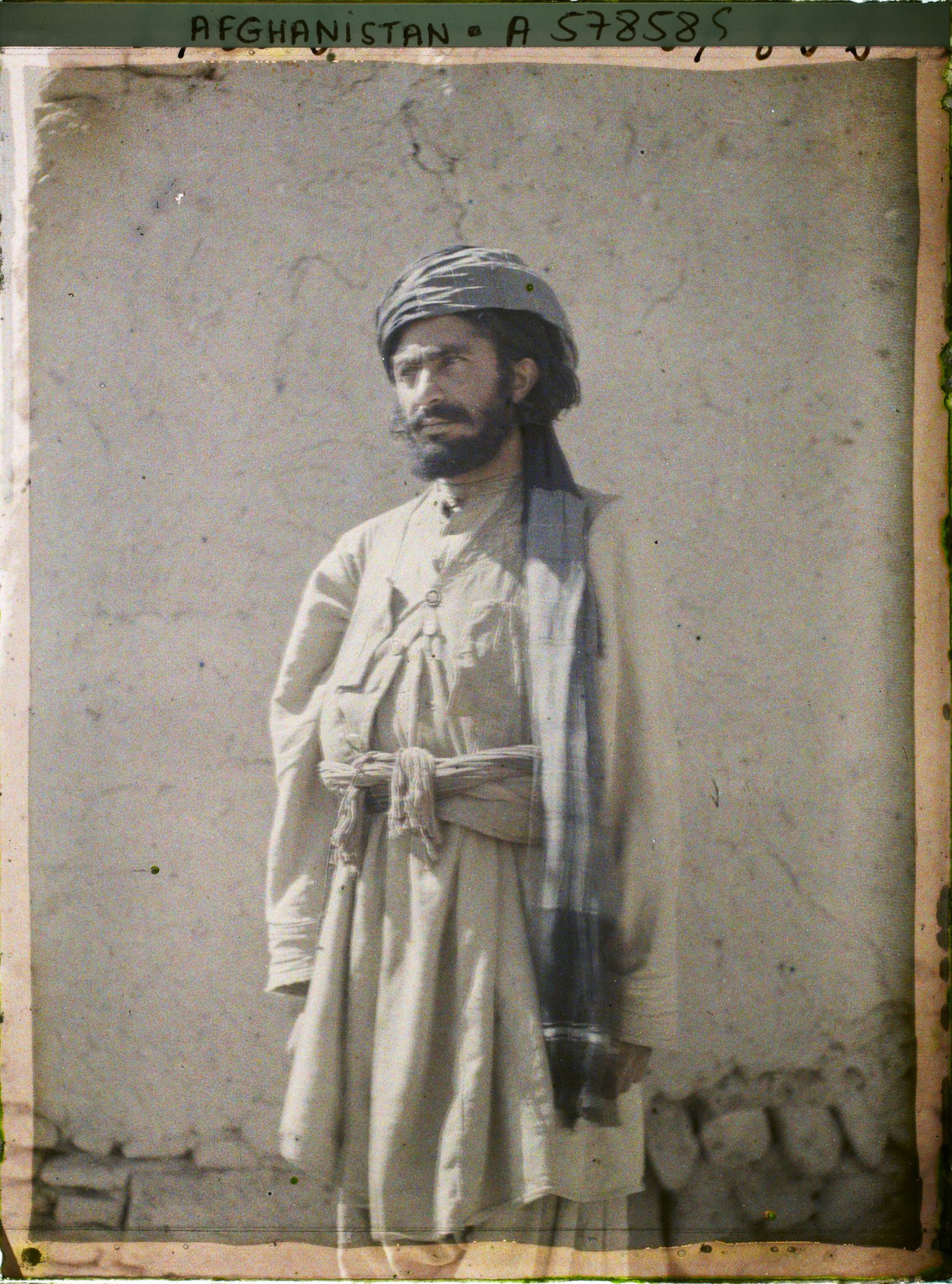 Image représentant Un membre de la tribu Pachtoun des Waziris