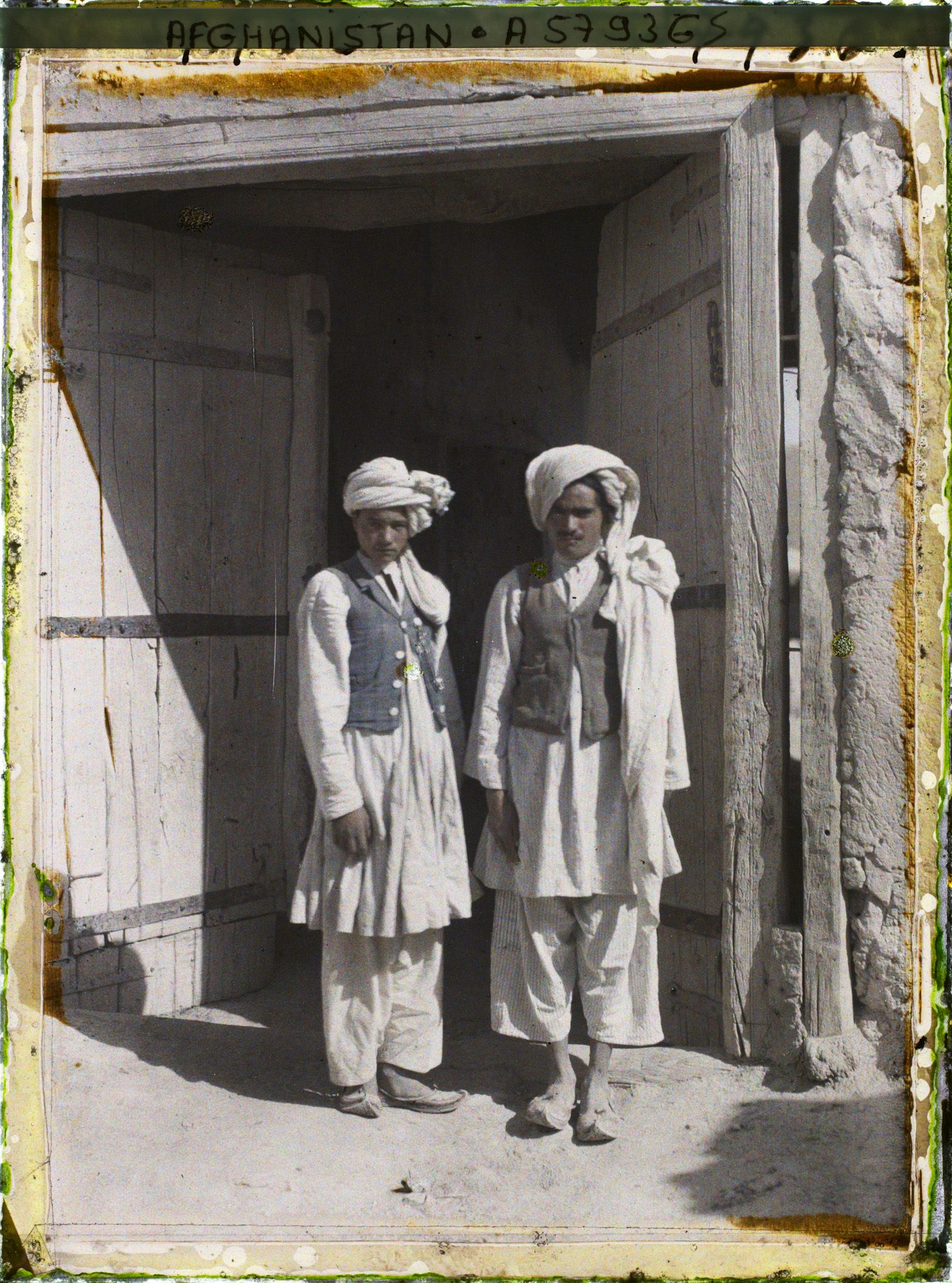 Image représentant Deux villageois