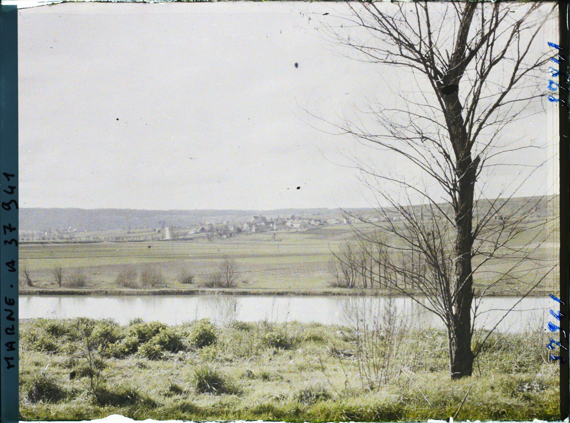 Image représentant France, Dormans, Paysage vers Chassaint