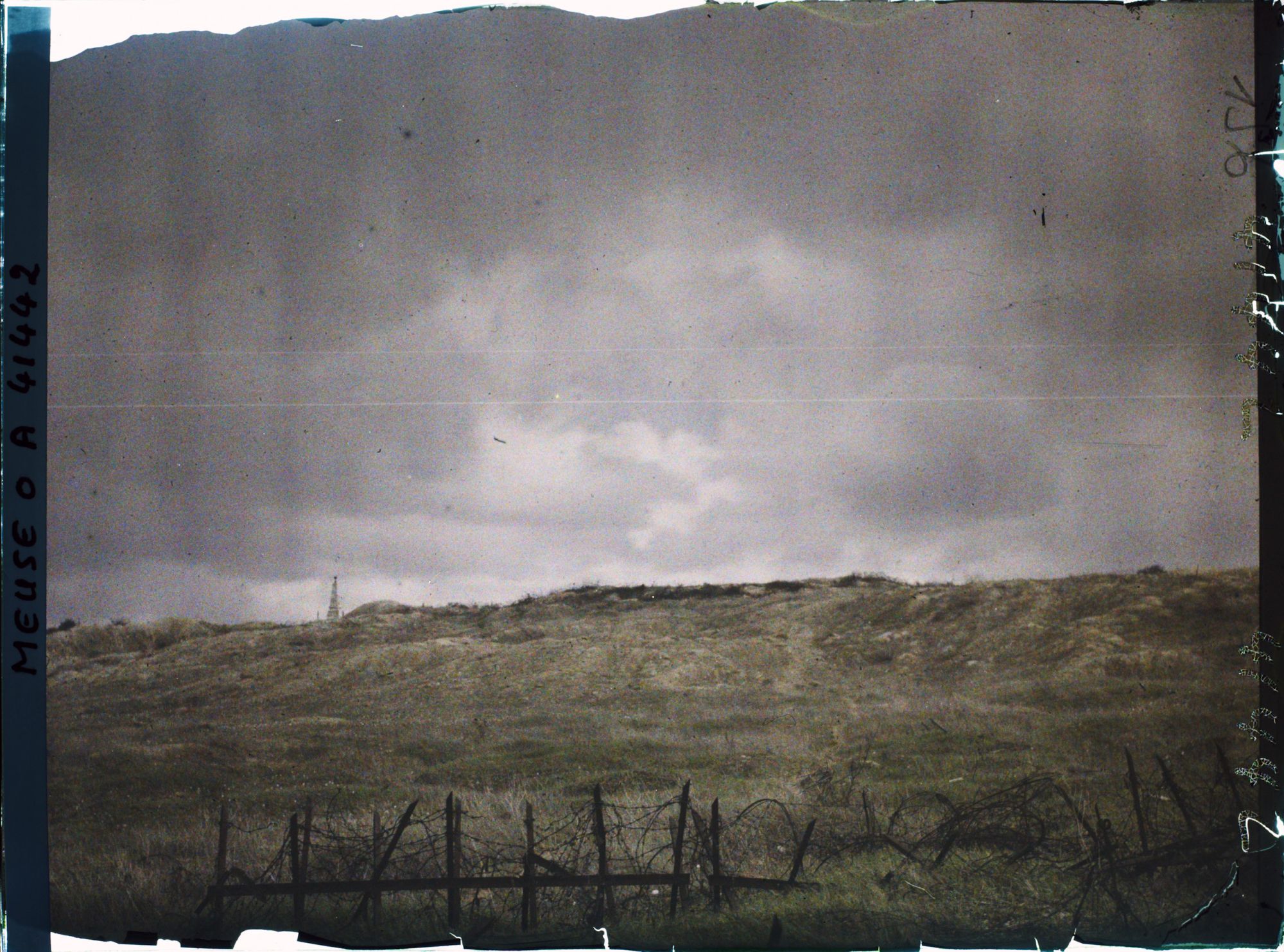 Image représentant France, Les Eparges, Le Sommet des Eparges