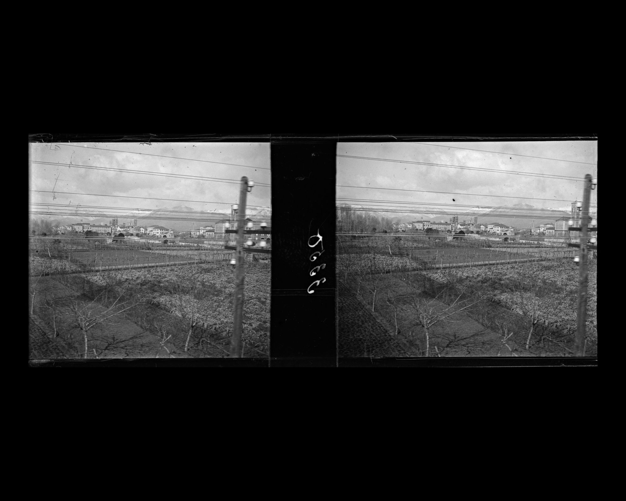 Image représentant Les environs d'Albenga vu du train