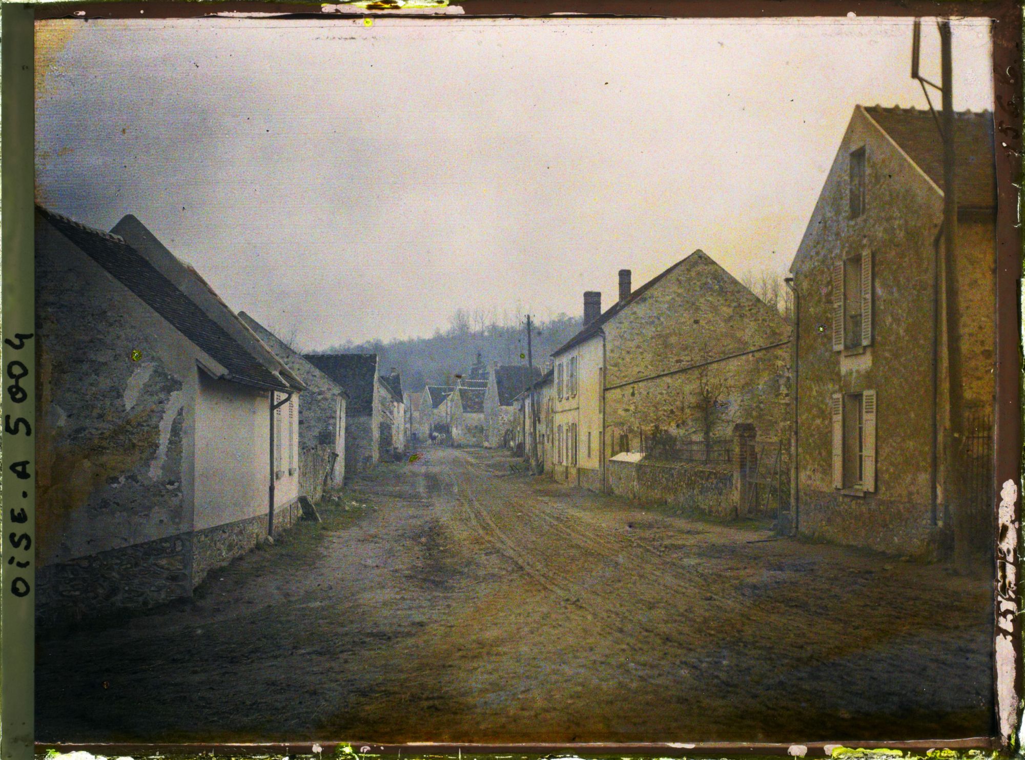 Image représentant La rue du village de Varinfroy