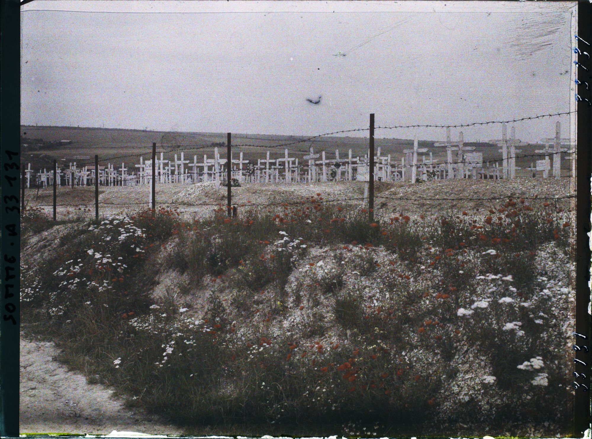Image représentant Combles, Un coin du Cimetière Français