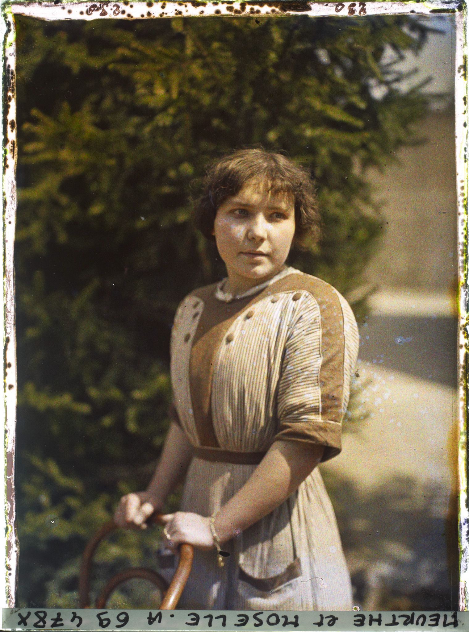 Image représentant École ménagère, Mademoiselle Paquin, élève