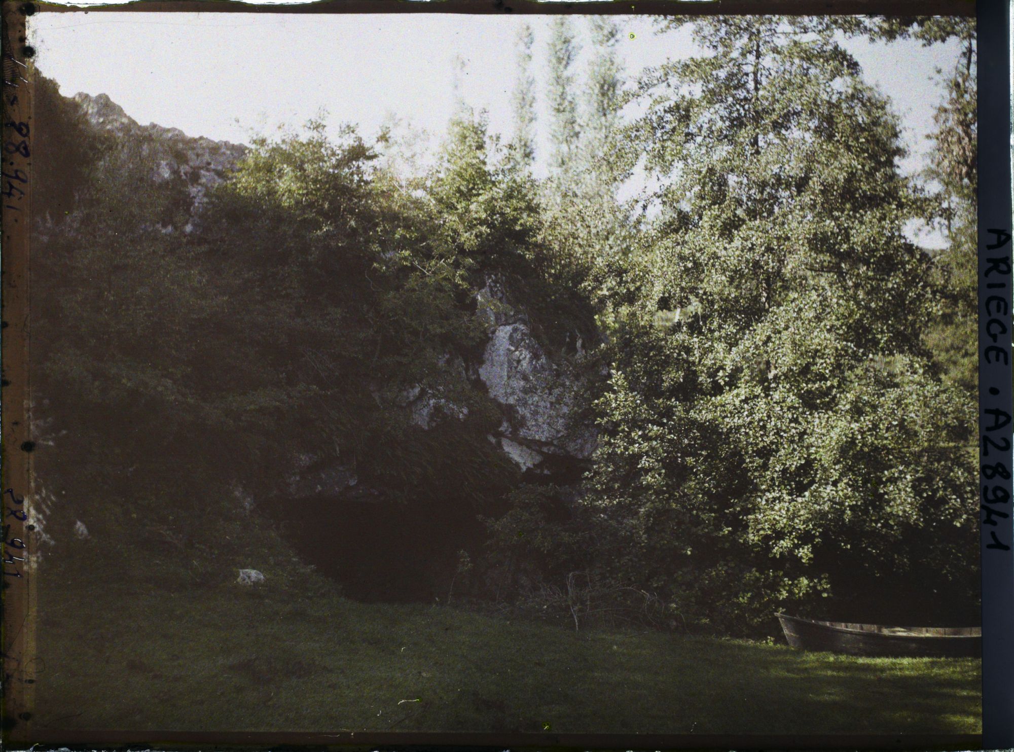 Image représentant L'entrée de la grotte du Tuc d'Audoubert