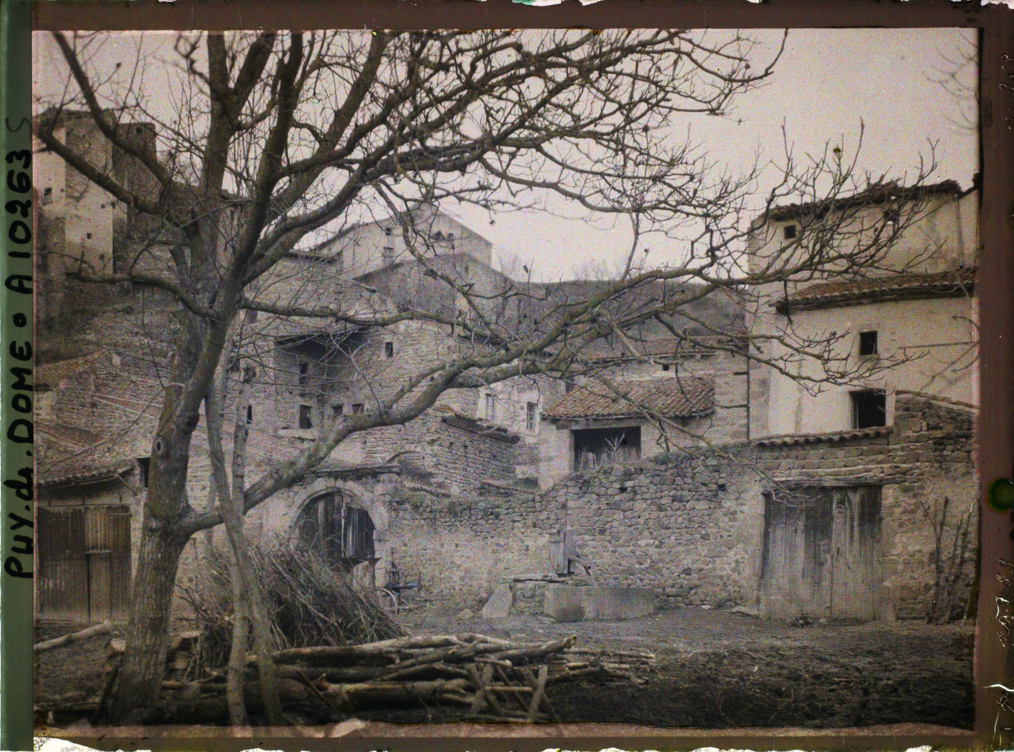 Image représentant France, Perthus, Le Village