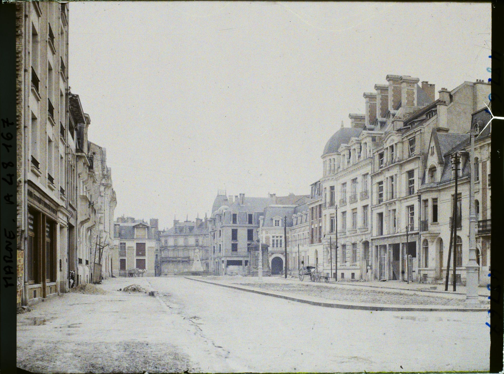 Image représentant France, Reims, Cours Langlet vers Monument aux Morts