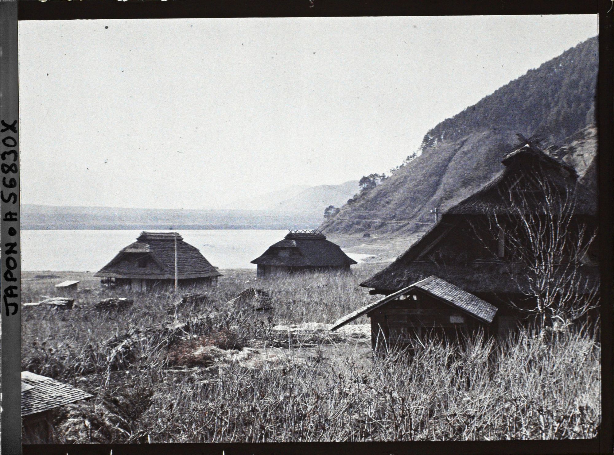 Image représentant Habitations près des lacs du Fuji-san