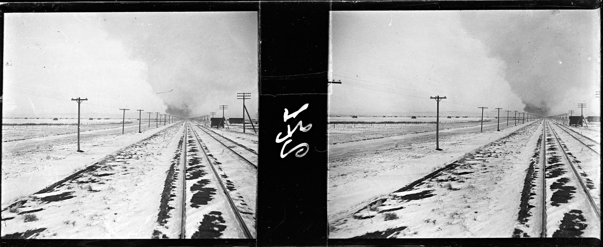 Image représentant Les voies enneigées de la ligne Union Pacific Railway, prise depuis le train