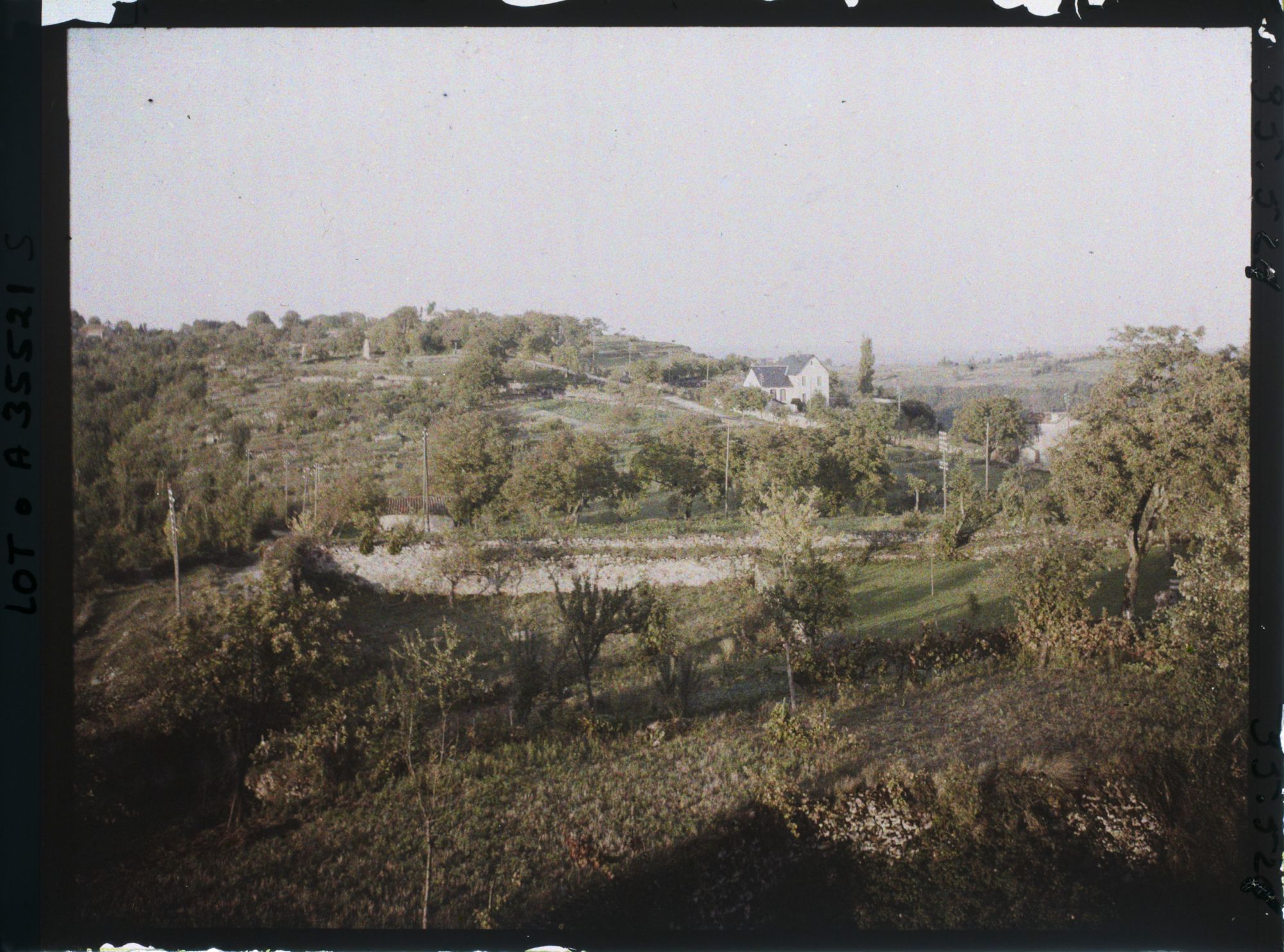 Image représentant France, Capdenac (Lot), Abords de Capdenac au soleil couchant coté est