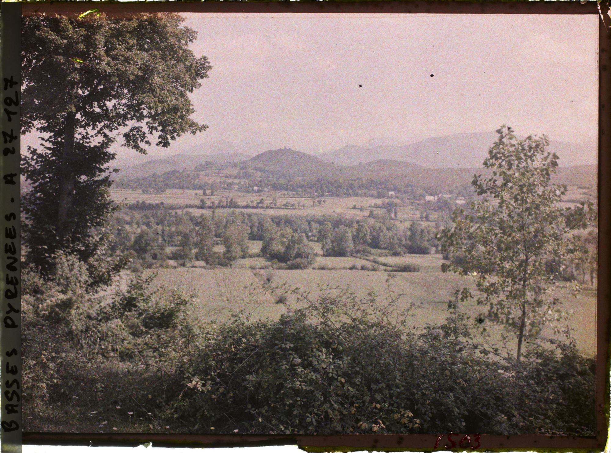 Image représentant France , Vallée D'Ossau, Panorama sur la Chaîne des Pyrénées