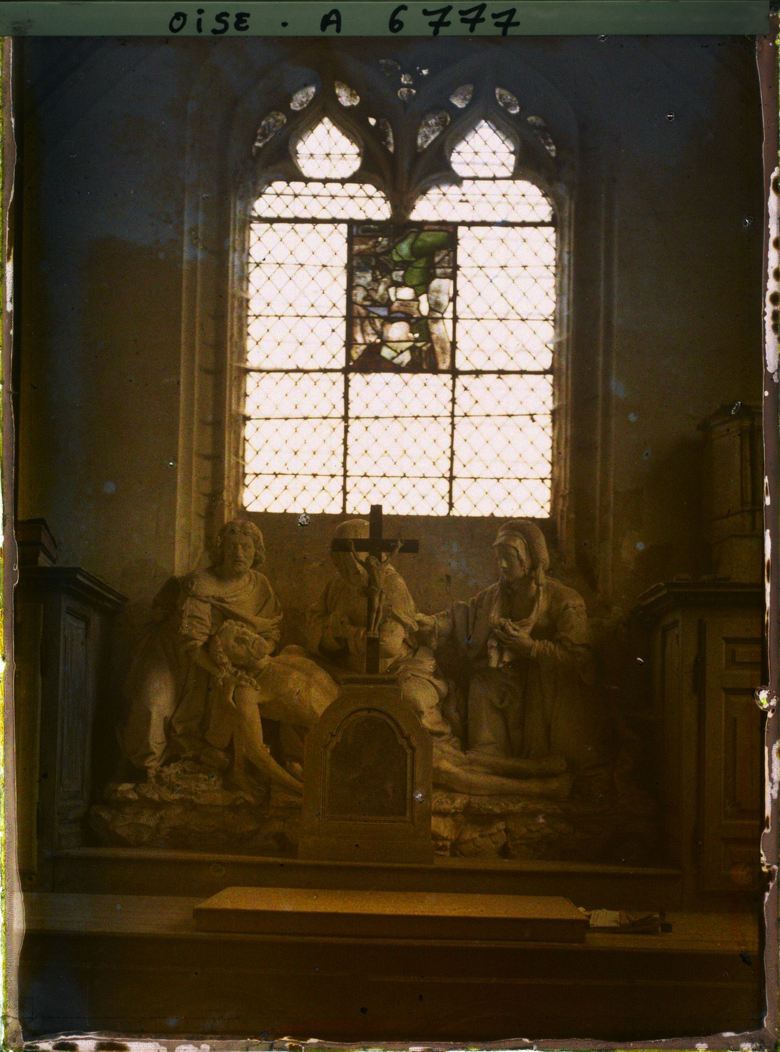 Image représentant Groupe sculpté (descente de croix)