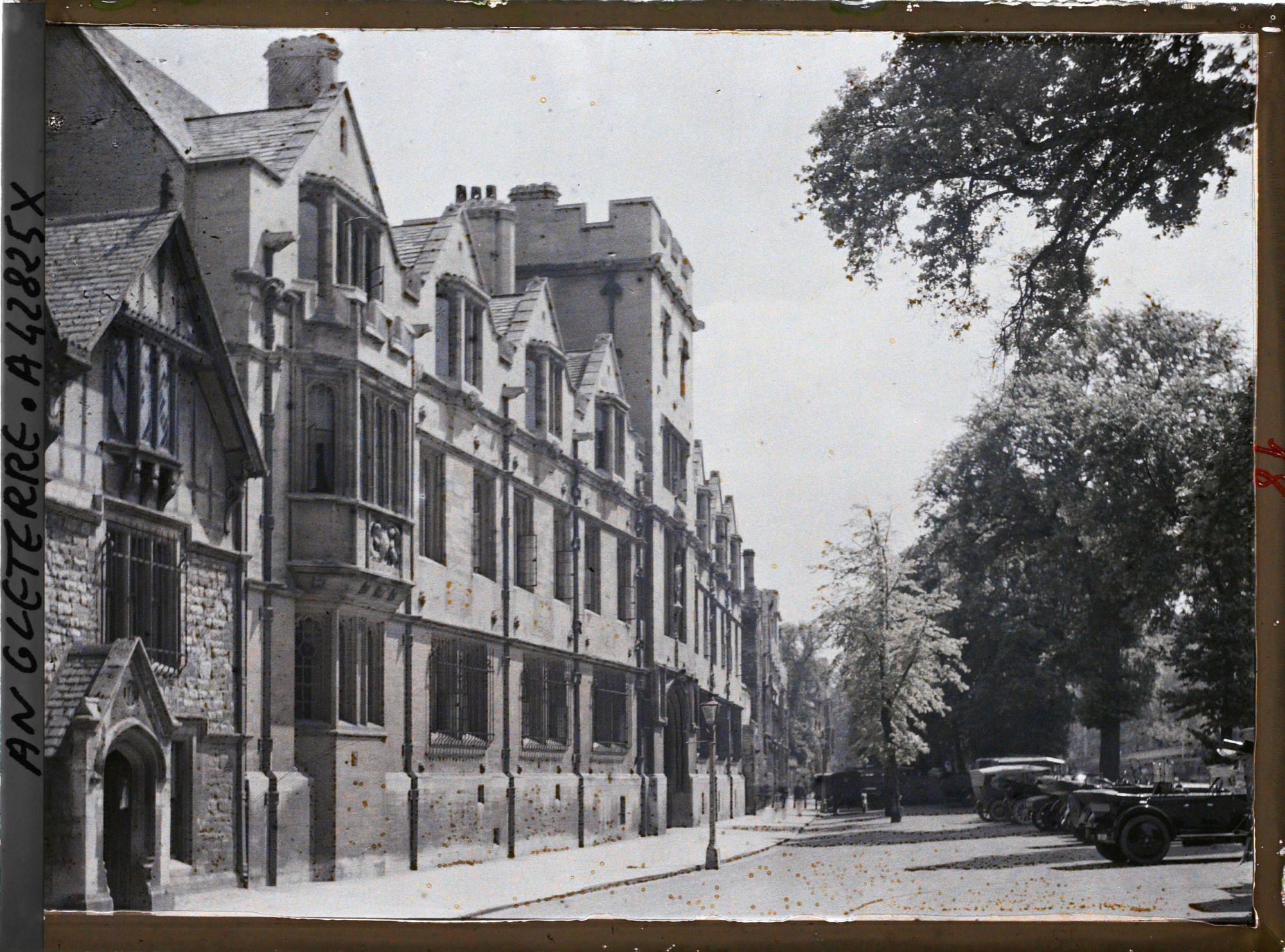 Image représentant Façade principale du St John's College sur St Giles street