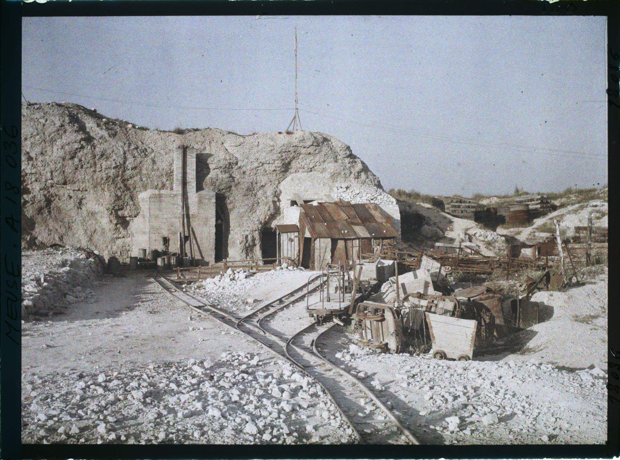 Image représentant France, Fort de Vaux, Entrée du Fort de Vaux